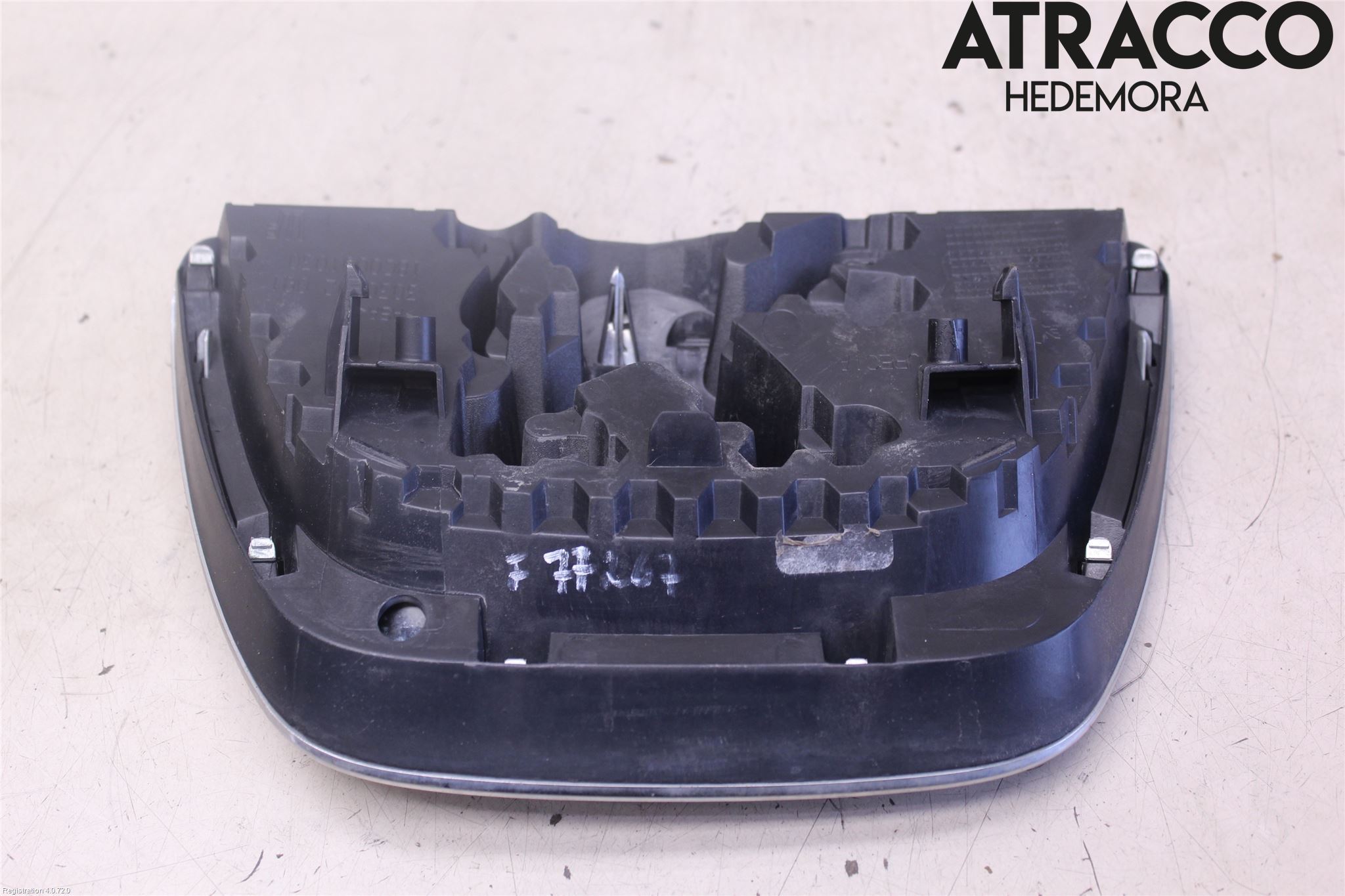 Peugeot 5008 10-16 Emblem