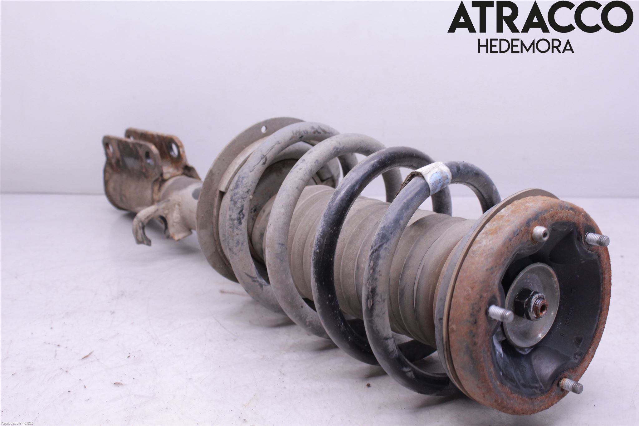 BMW X5 E53     99-06 Fjäderben Fram Vänster