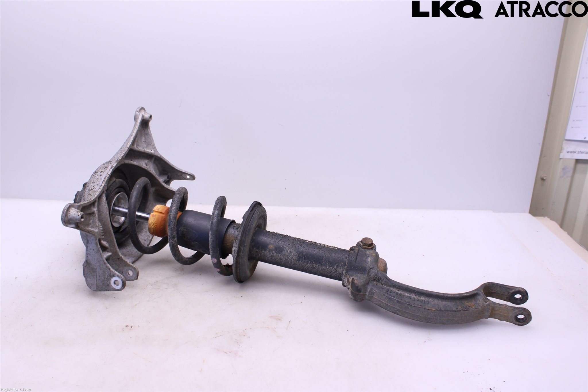 Audi A4 12-15 Fjäderben Fram Vänster