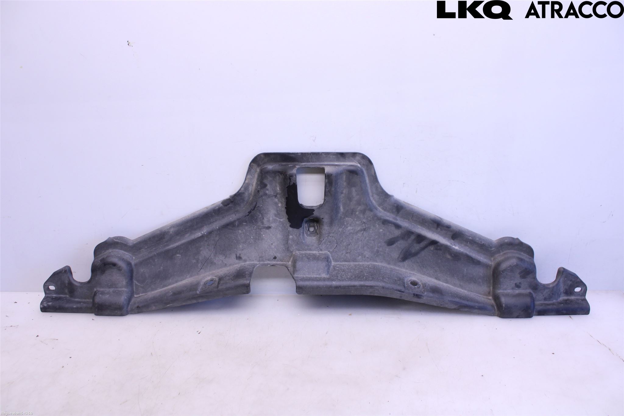 Toyota AURIS 13-19 Täckplast Front