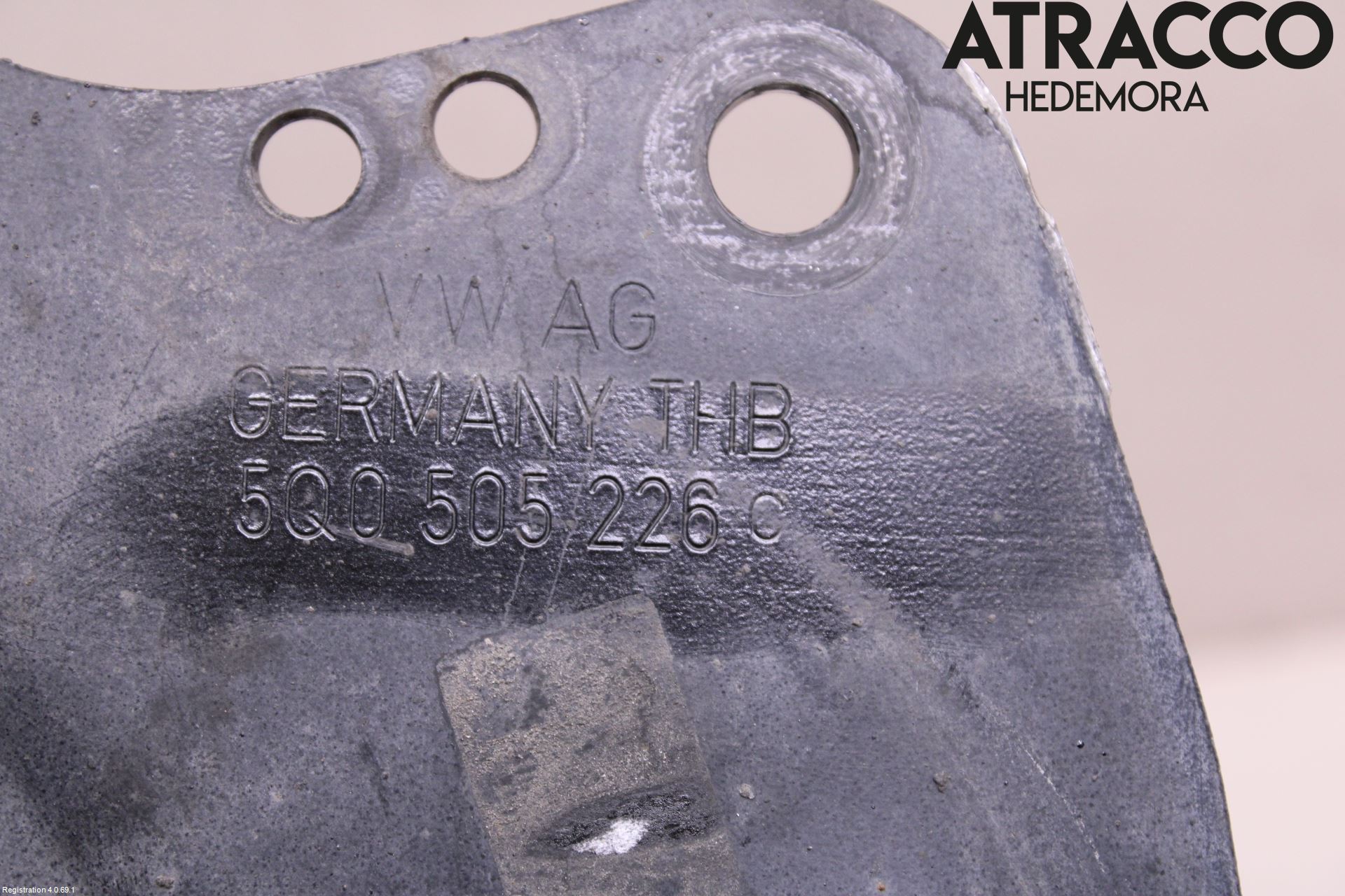 Volkswagen VW PASSAT 15-19 Bärarm Bak Höger
