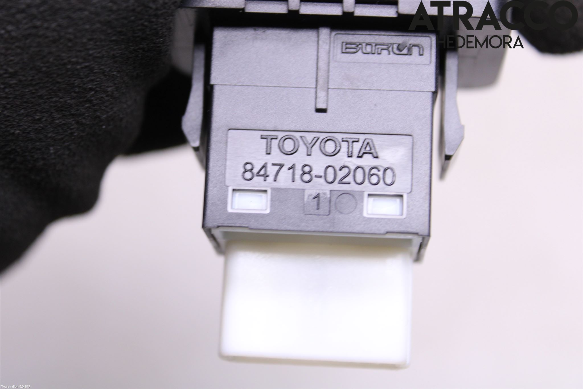 Toyota AURIS 13-19 Strömställare Parkeringsbroms