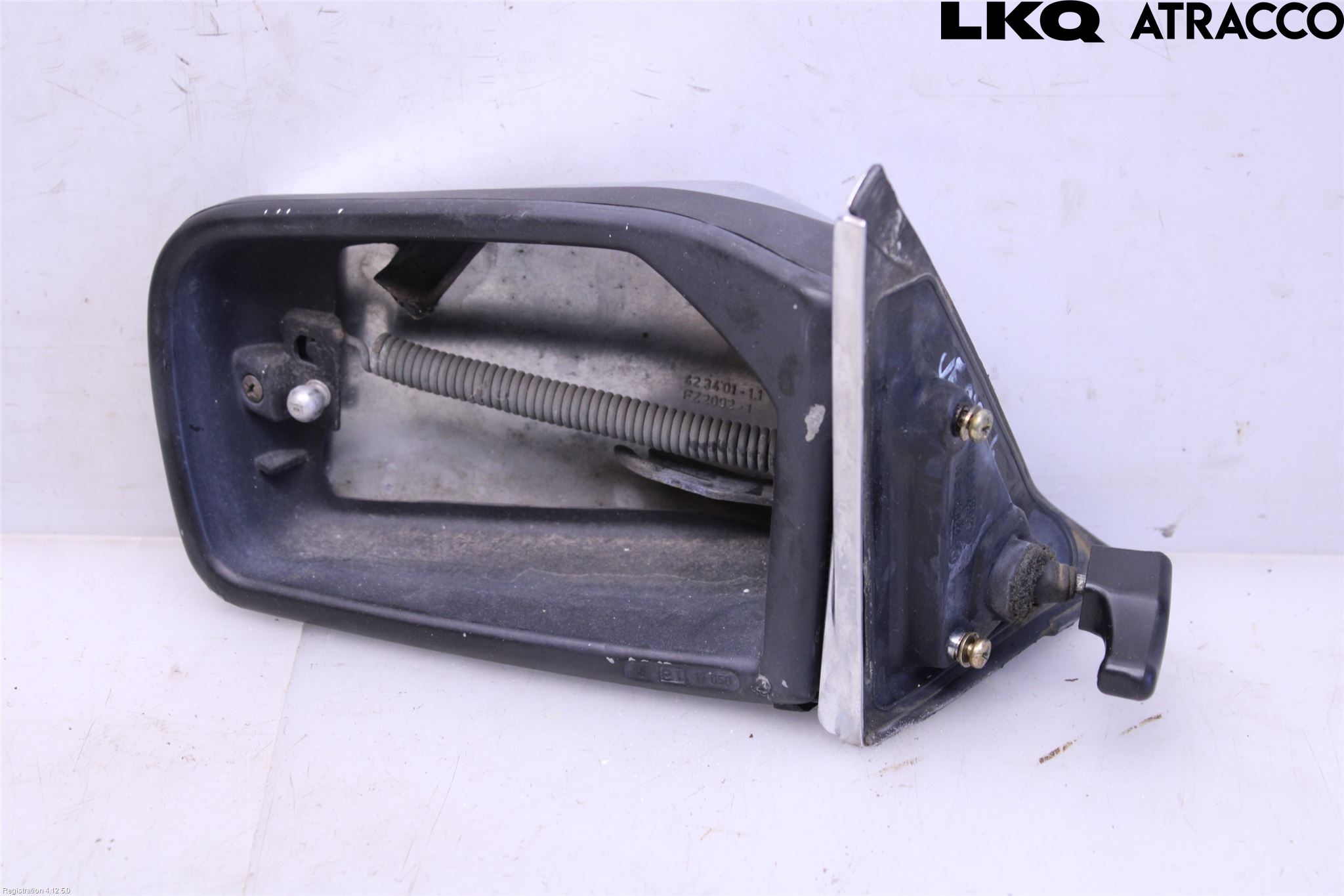Mercedes-Benz MB 200-300  (W123) 76-86 Spegel Yttre Justerbar Vä
