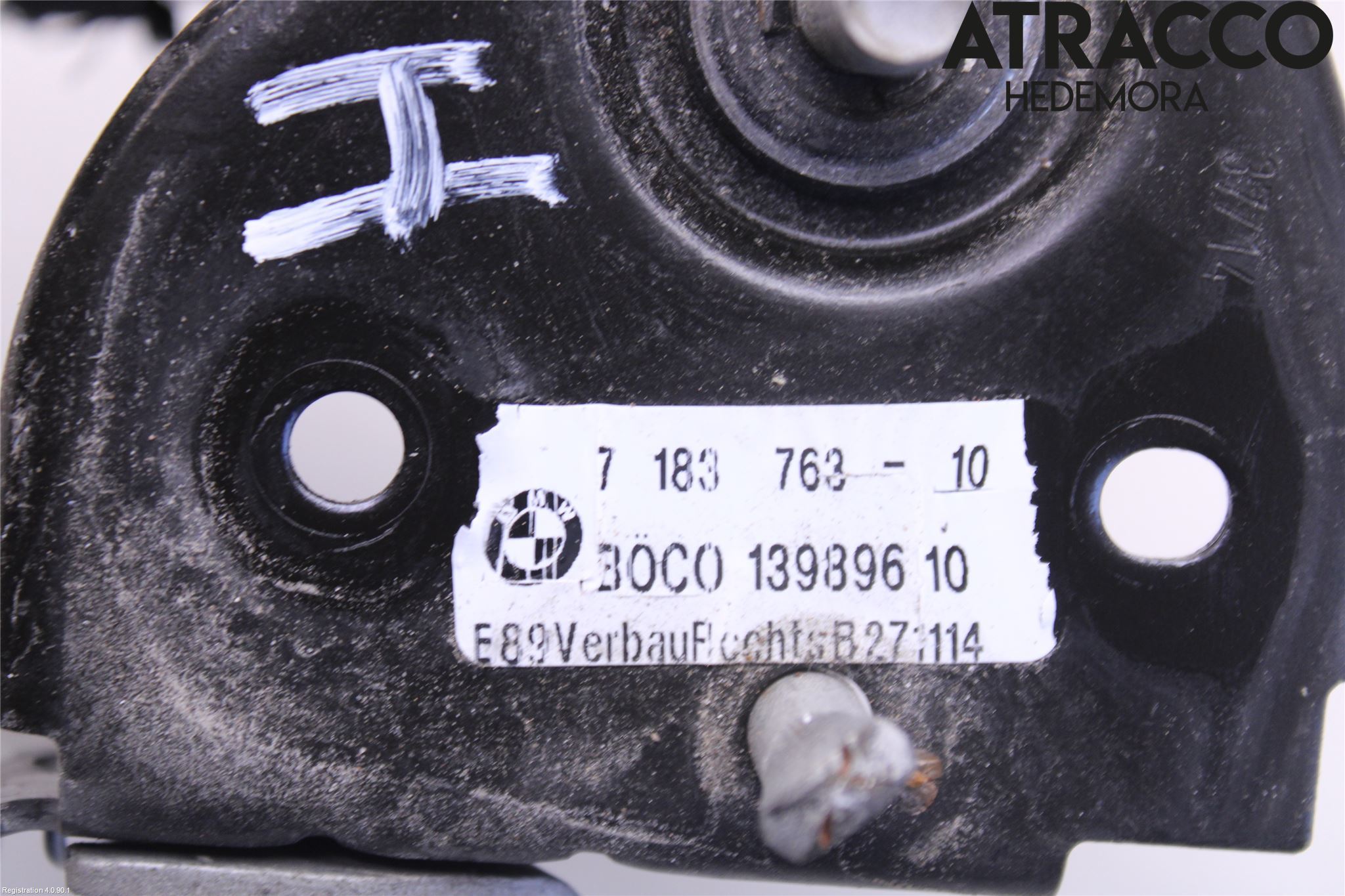 BMW 5 F10/F11/F18 09-17 Huv Spärr