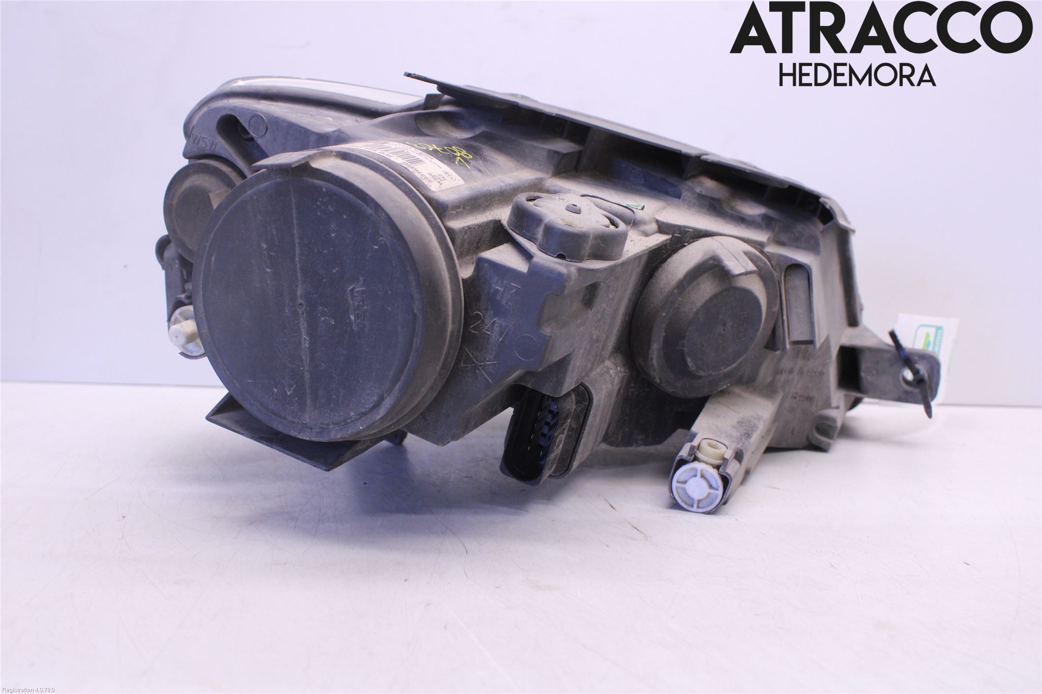 Volkswagen VW PASSAT 05-11 Strålkastare Vänster