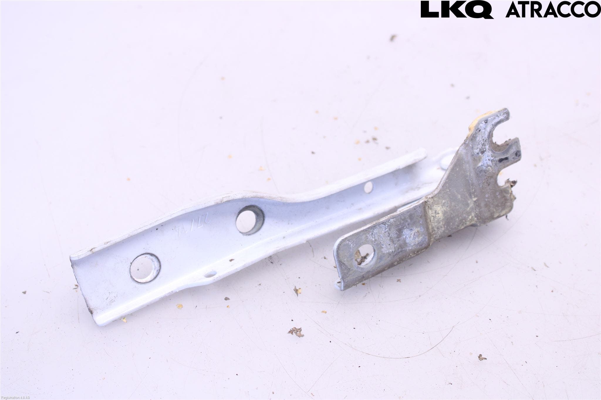 Volkswagen VW POLO 10-17 Huvgångjärn