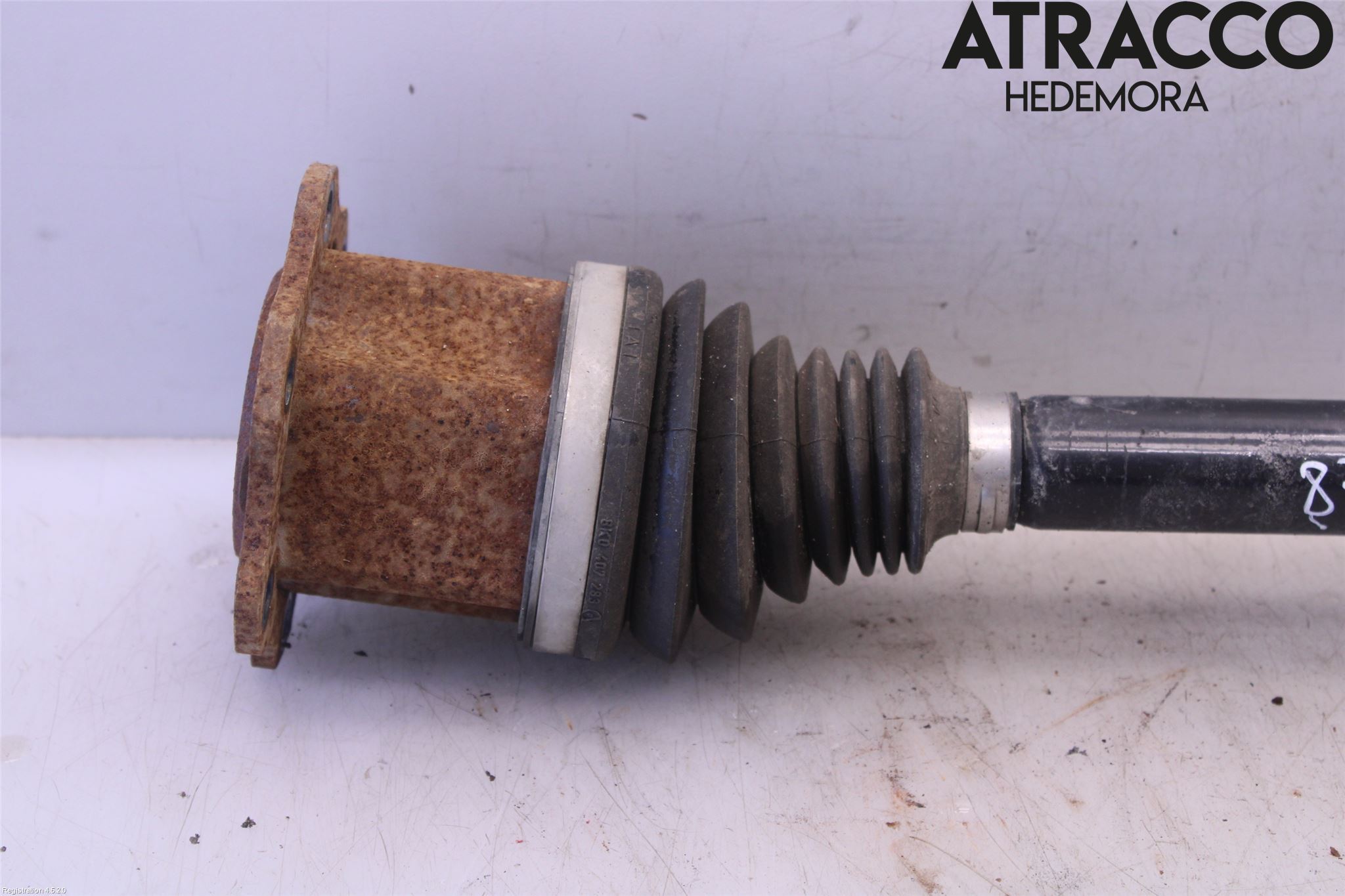 Audi Q5 09-16 Drivaxel Fram Vänster