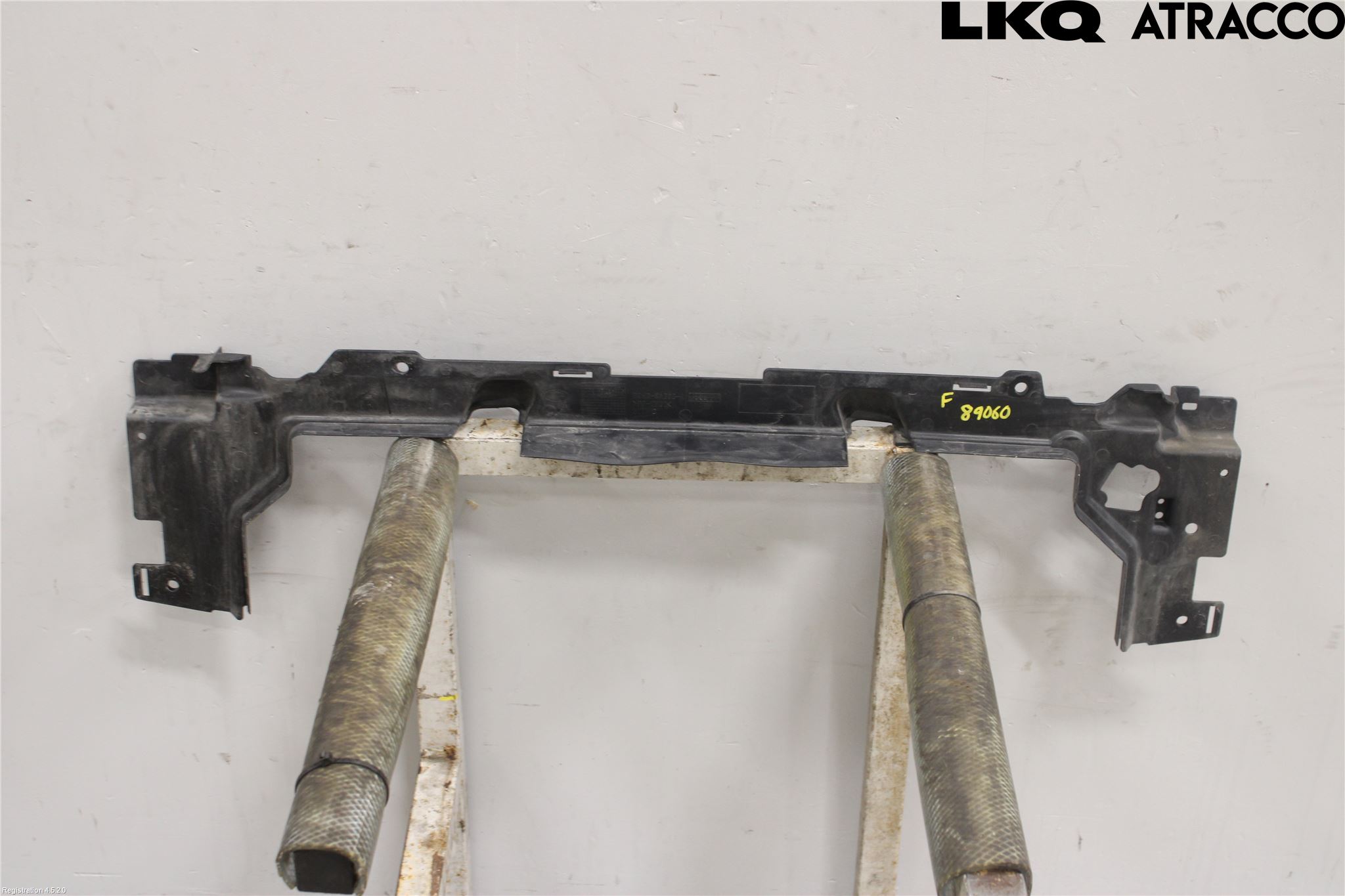 Landrover RANGE ROVER SPORT (L494) 14-22 Kylarfäste-Ram-Balk