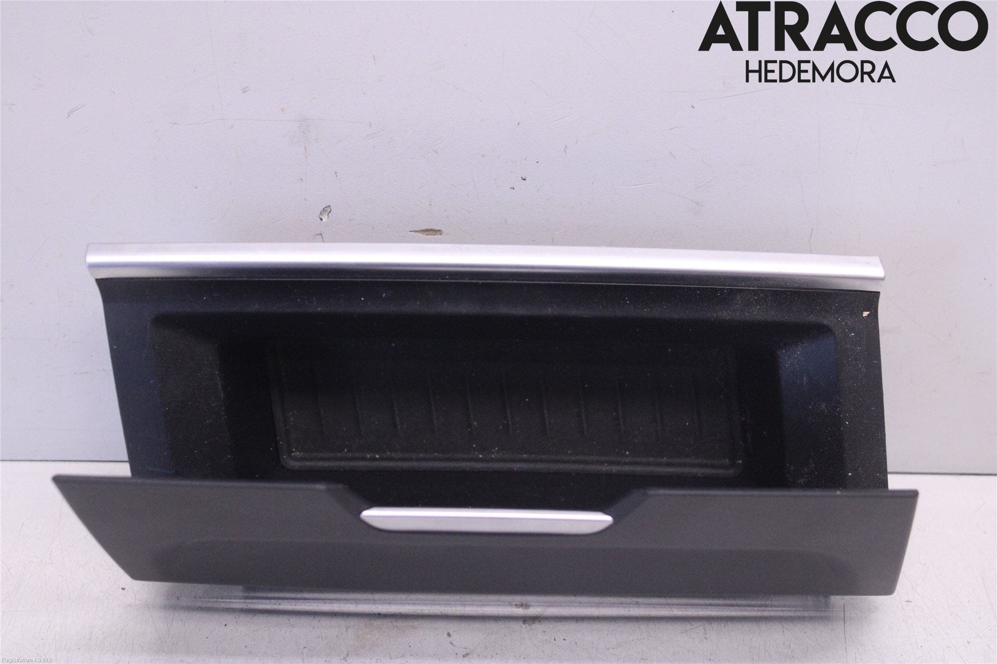 BMW 2 F45 Active Tourer 14-21 Instrumentbräda Förvaringsfack