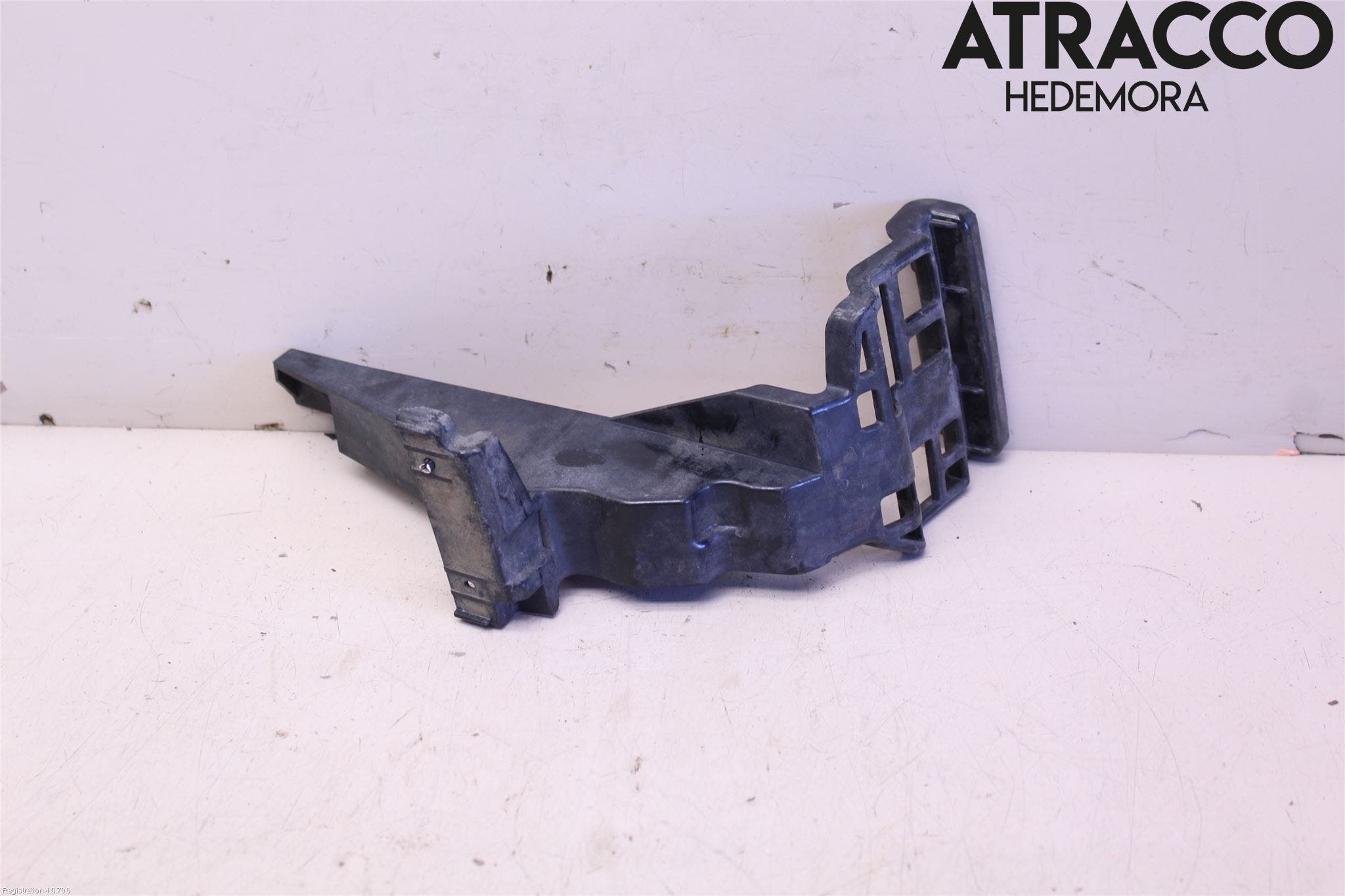 Mercedes-Benz MB CLA-KLASS (C117/X117) 13-19 Stötfångarfäste Bak Vä