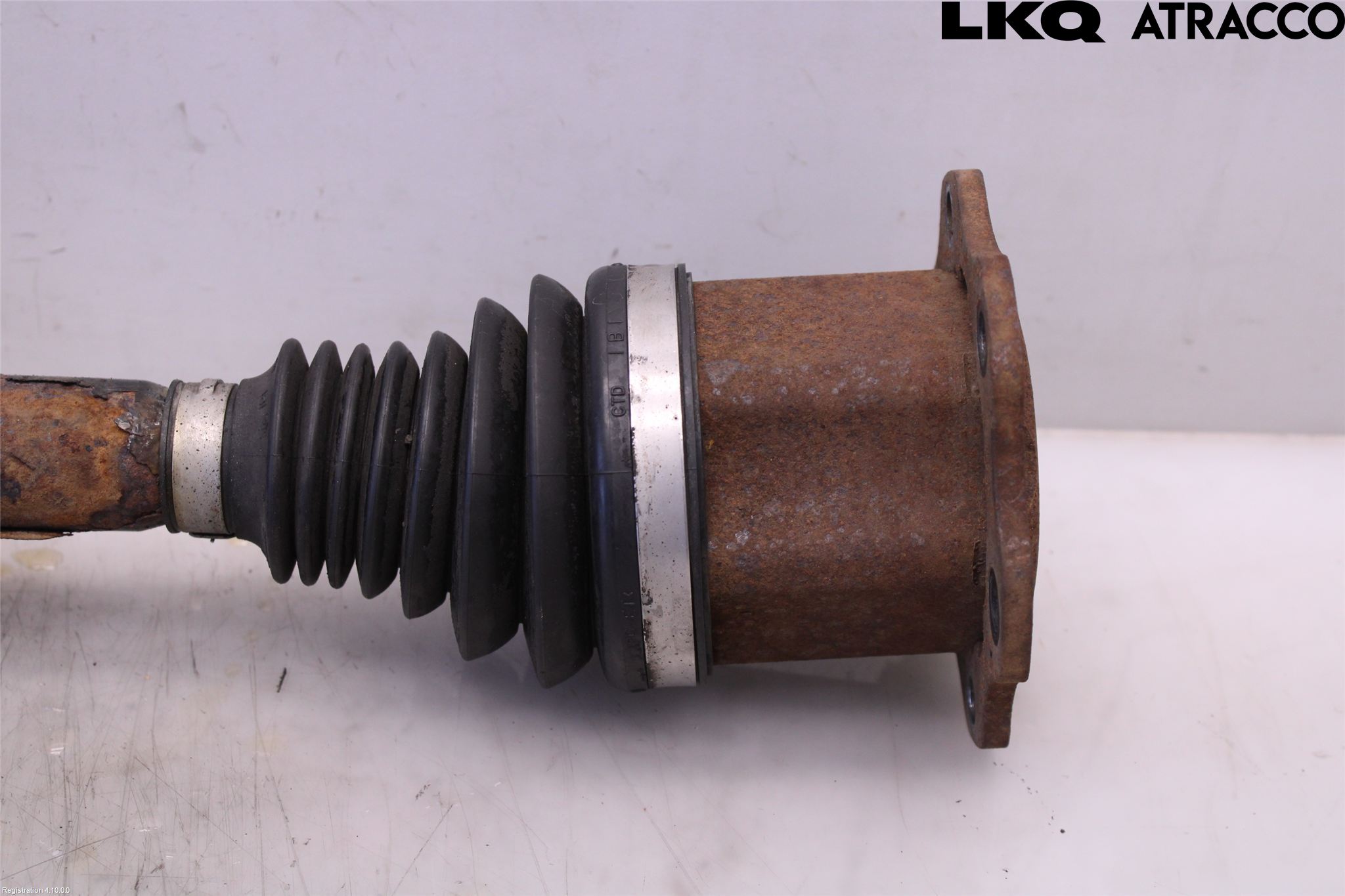 Audi A4 12-15 Drivaxel Fram Vänster