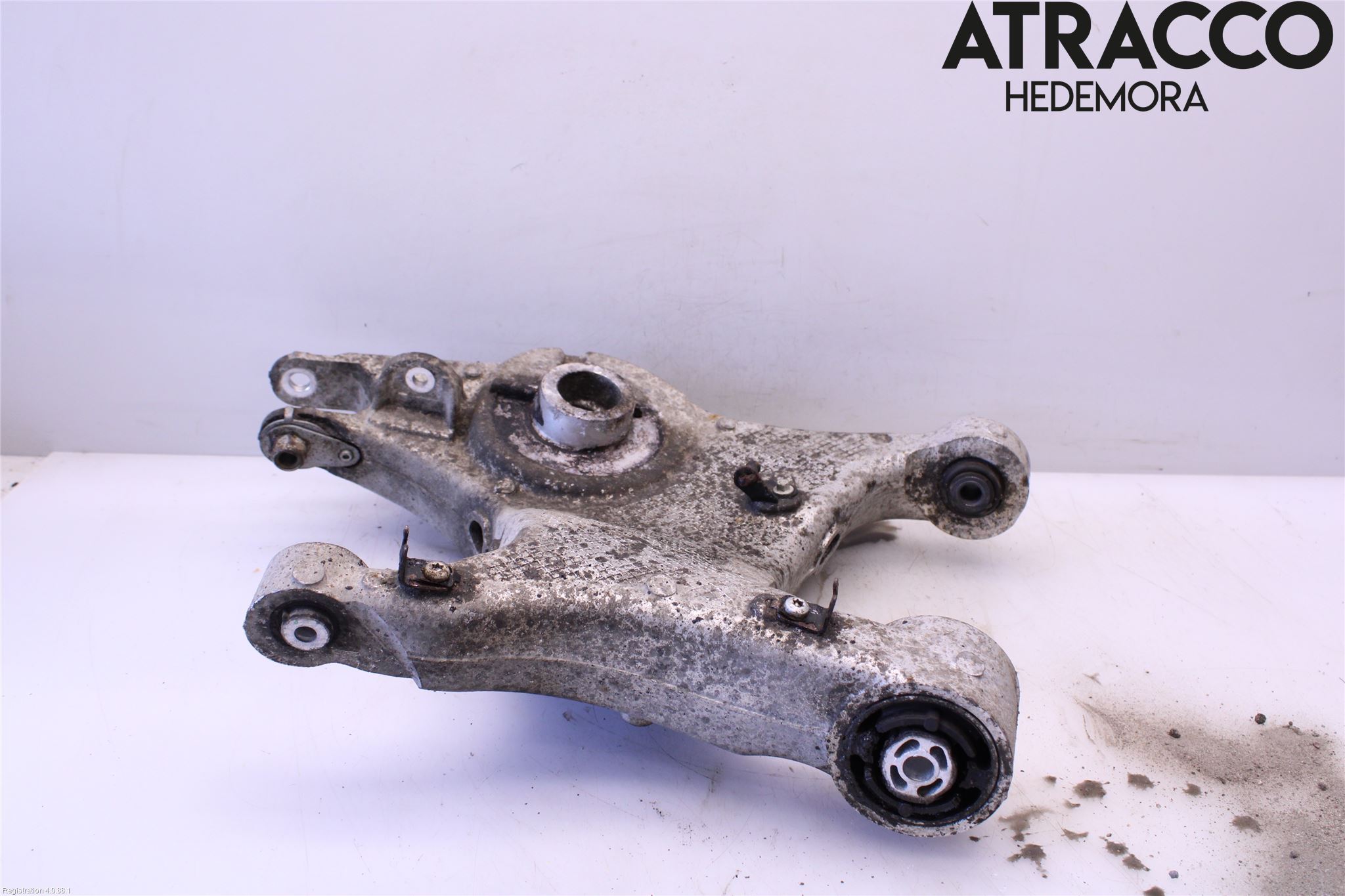 Jaguar F-PACE Bärarm Bak Höger