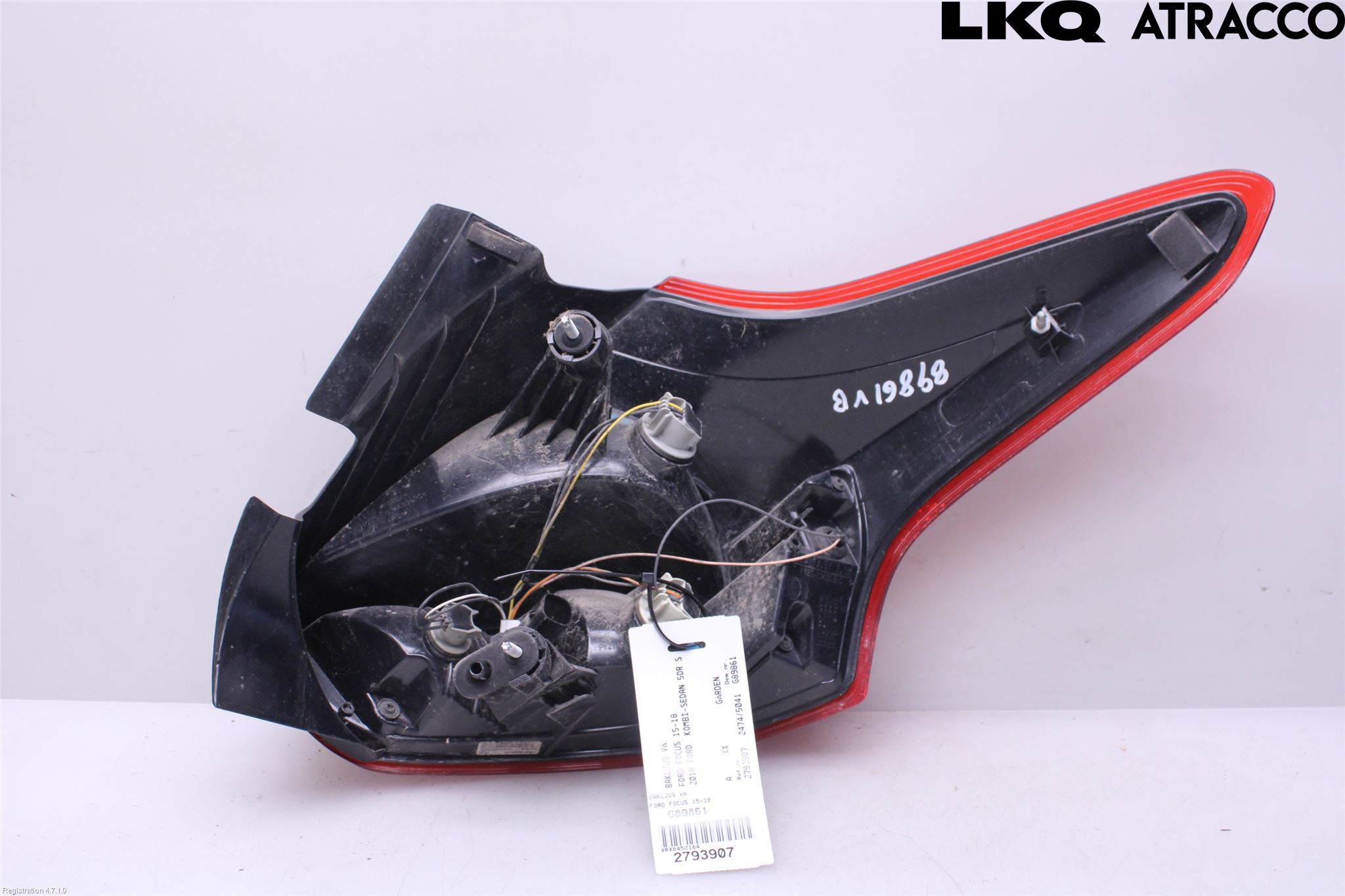 Ford FOCUS 15-18 Bakljus Vänster