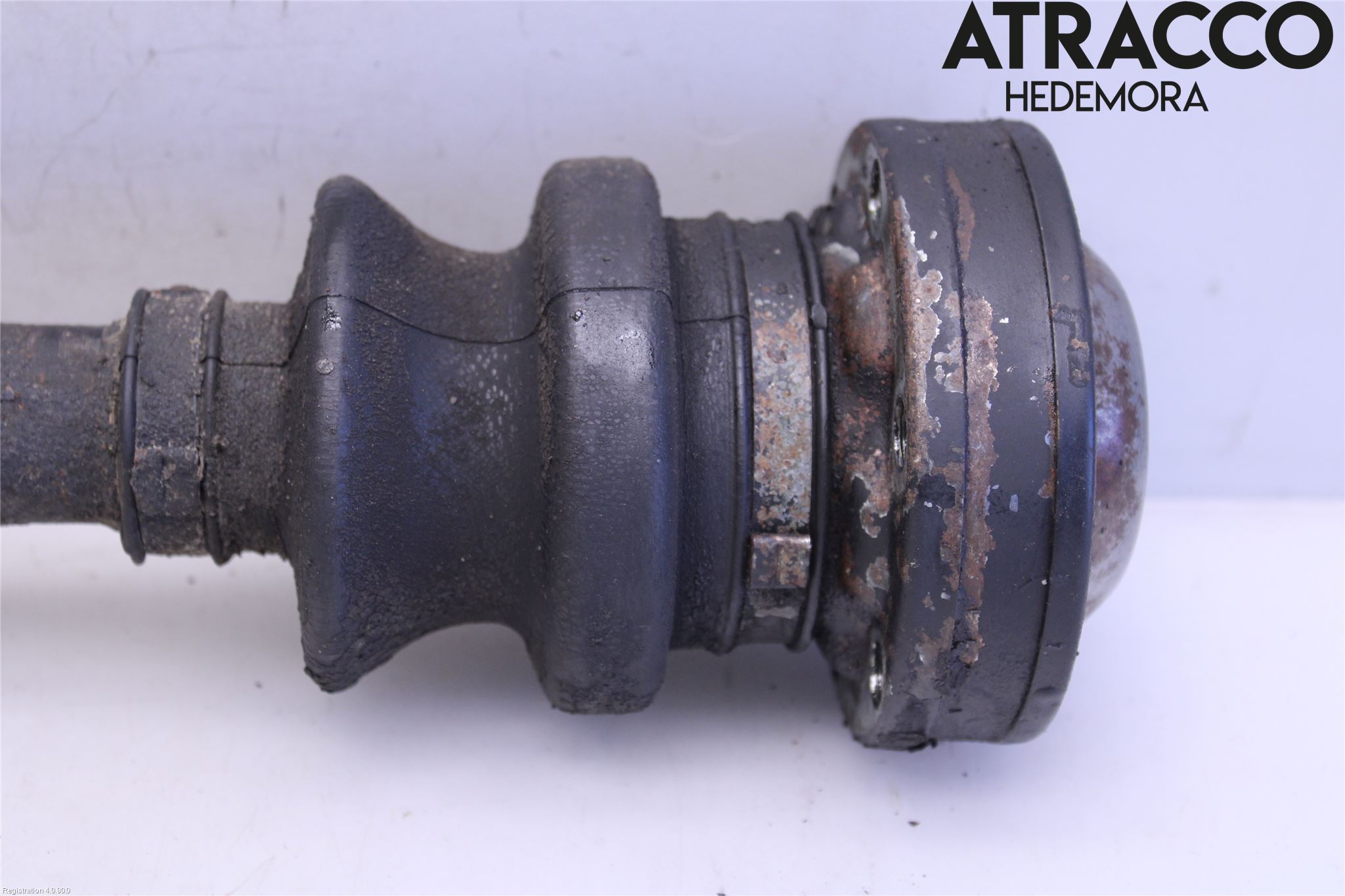 Mercedes-Benz MB 200-500  (W124) 86-96 Drivaxel Bak Höger