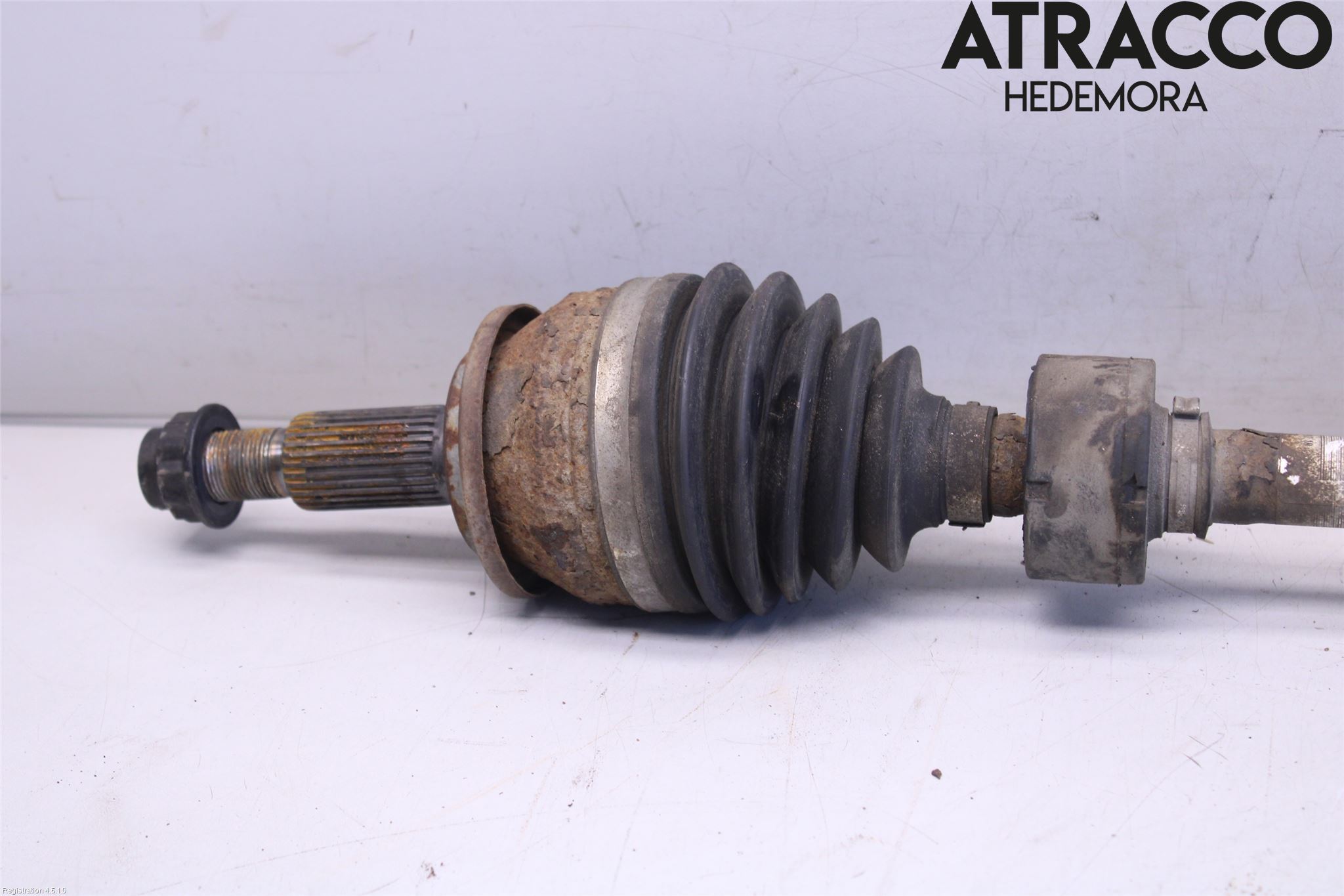 Toyota AVENSIS 09-15 Drivaxel Fram Vänster