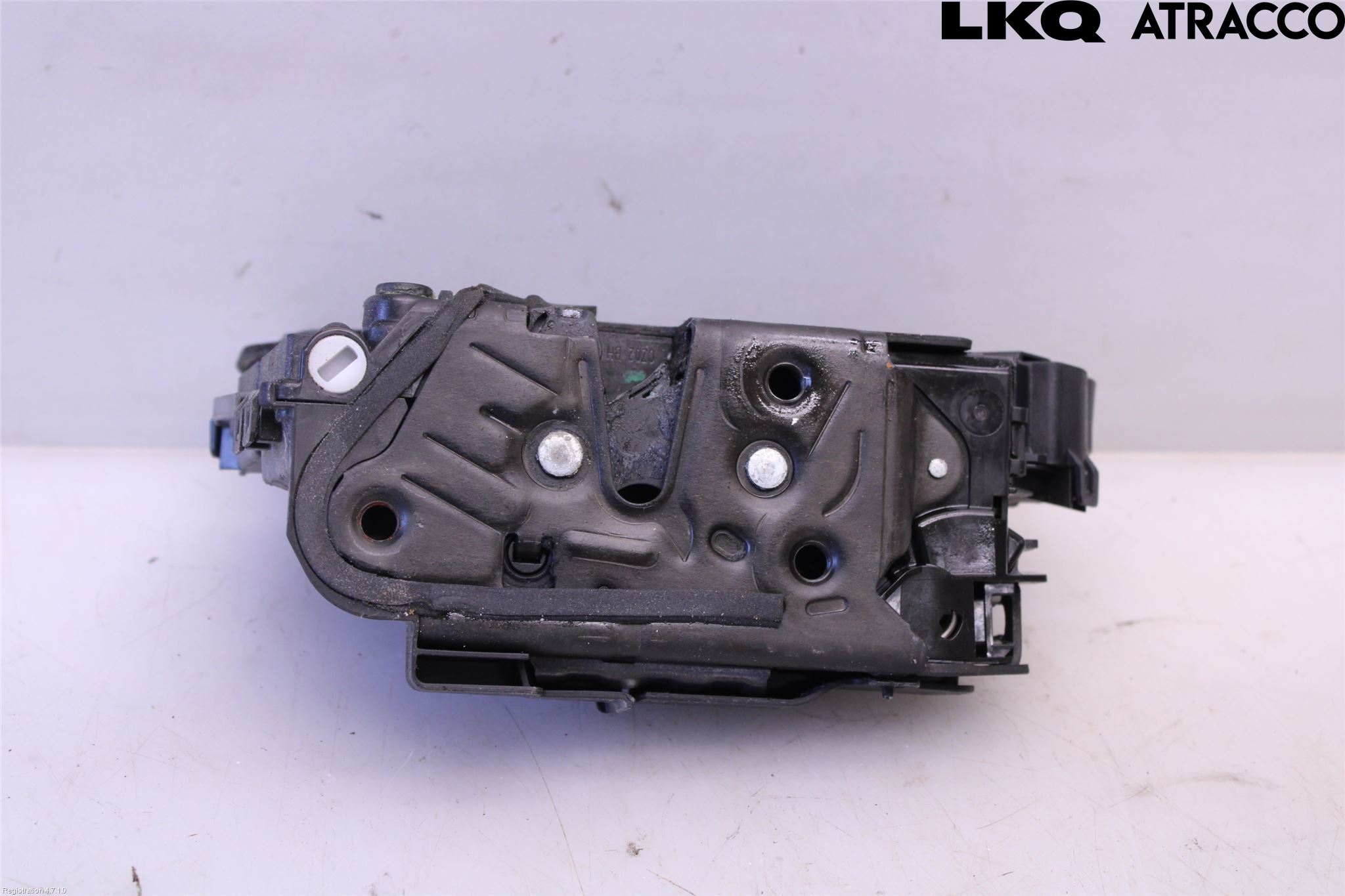 Volkswagen VW TOURAN 16- Låskista-Dörrlås