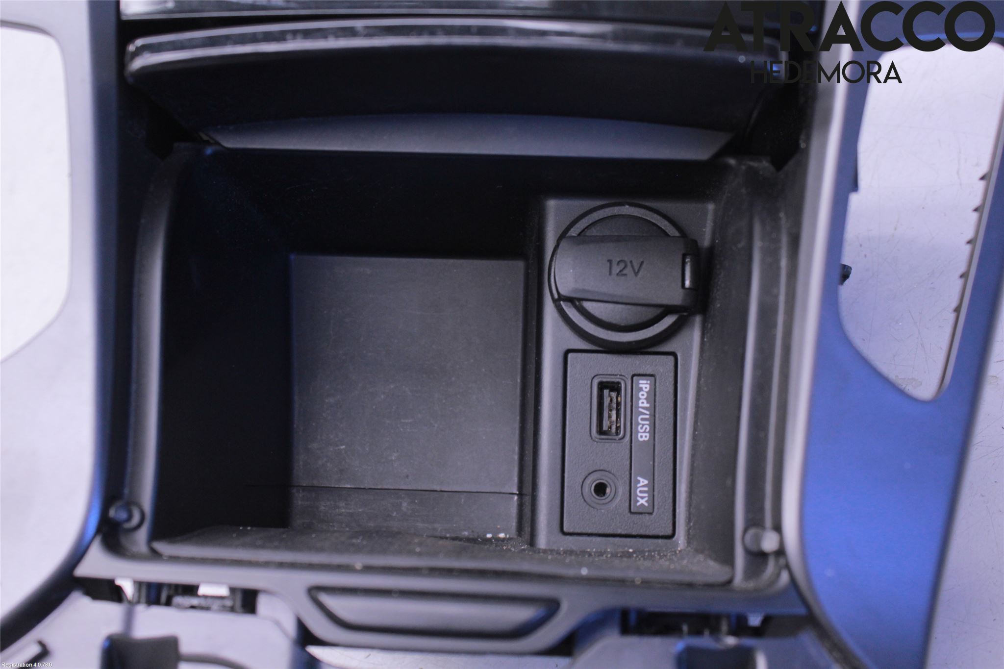 Hyundai i40 08-15 Instrumentbräda Förvaringsfack