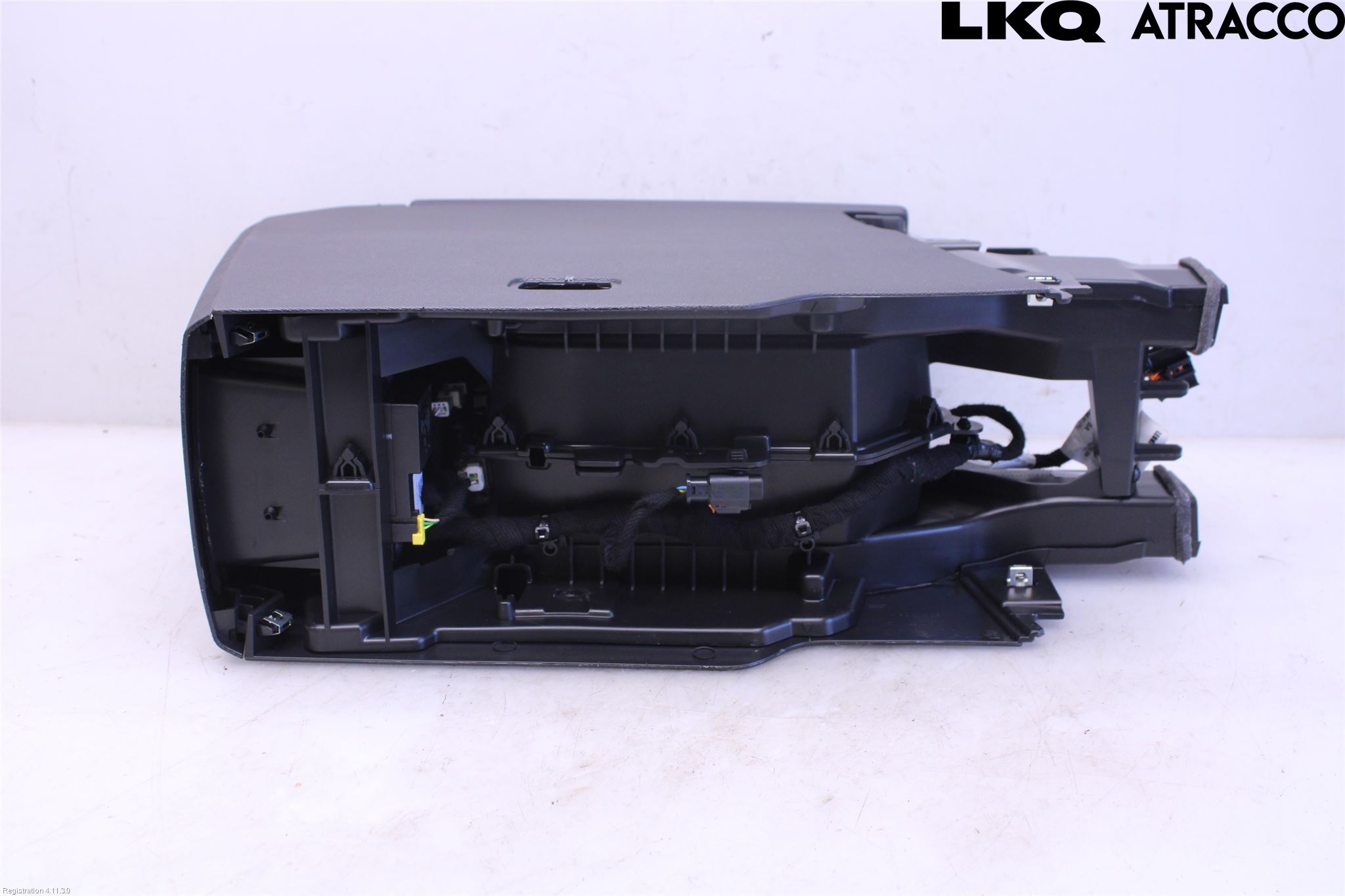 Peugeot 408 22- Inredning Armstöd