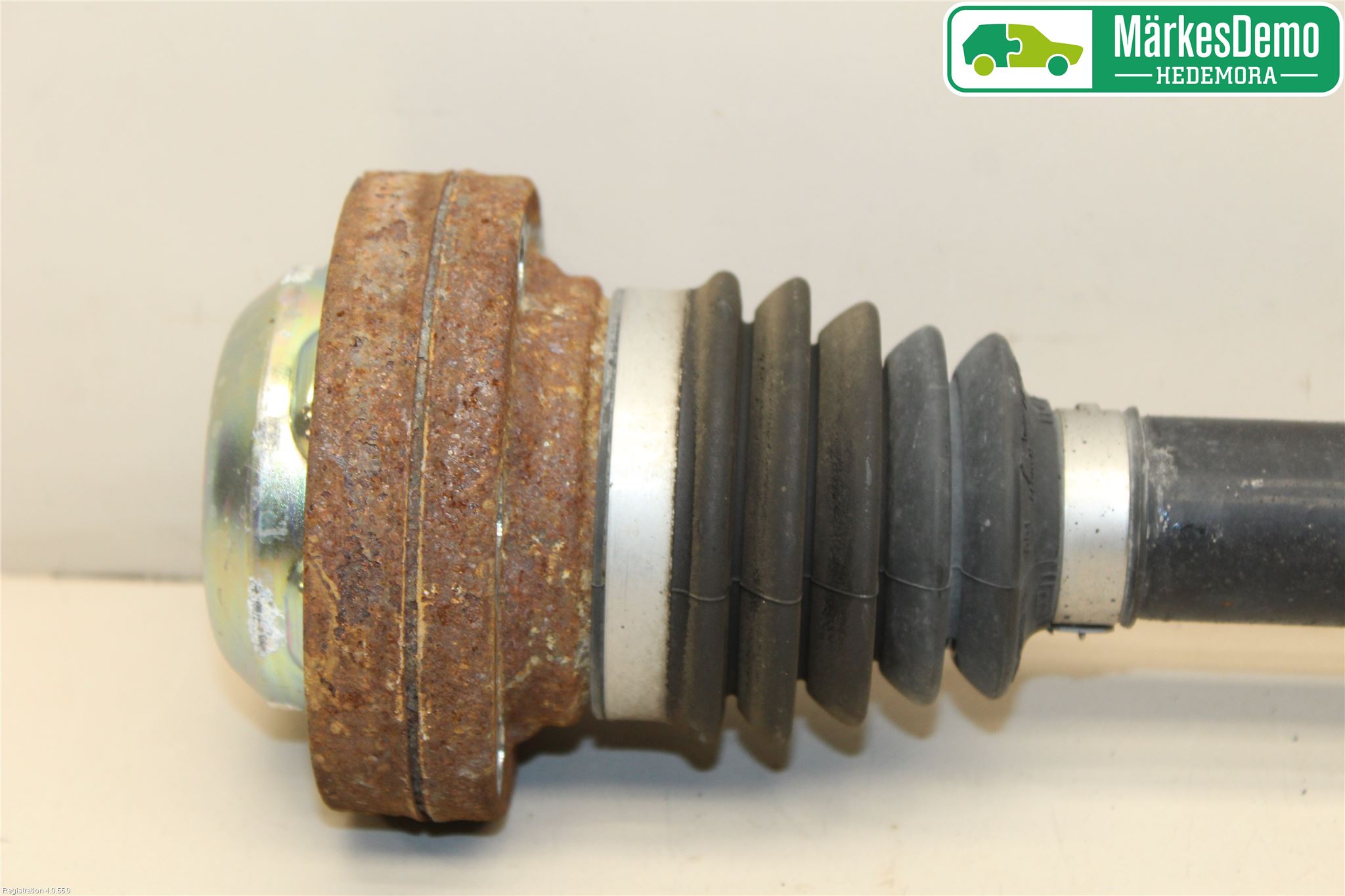 Audi A4 12-15 Drivaxel Bak Höger