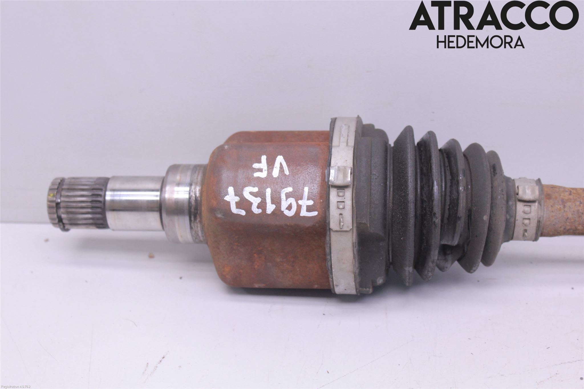 Ford FOCUS 15-18 Drivaxel Fram Vänster