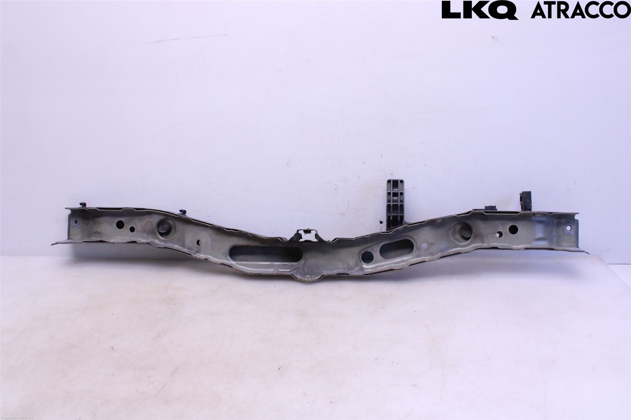 Toyota AURIS 13-19 Kylarfäste-Ram-Balk
