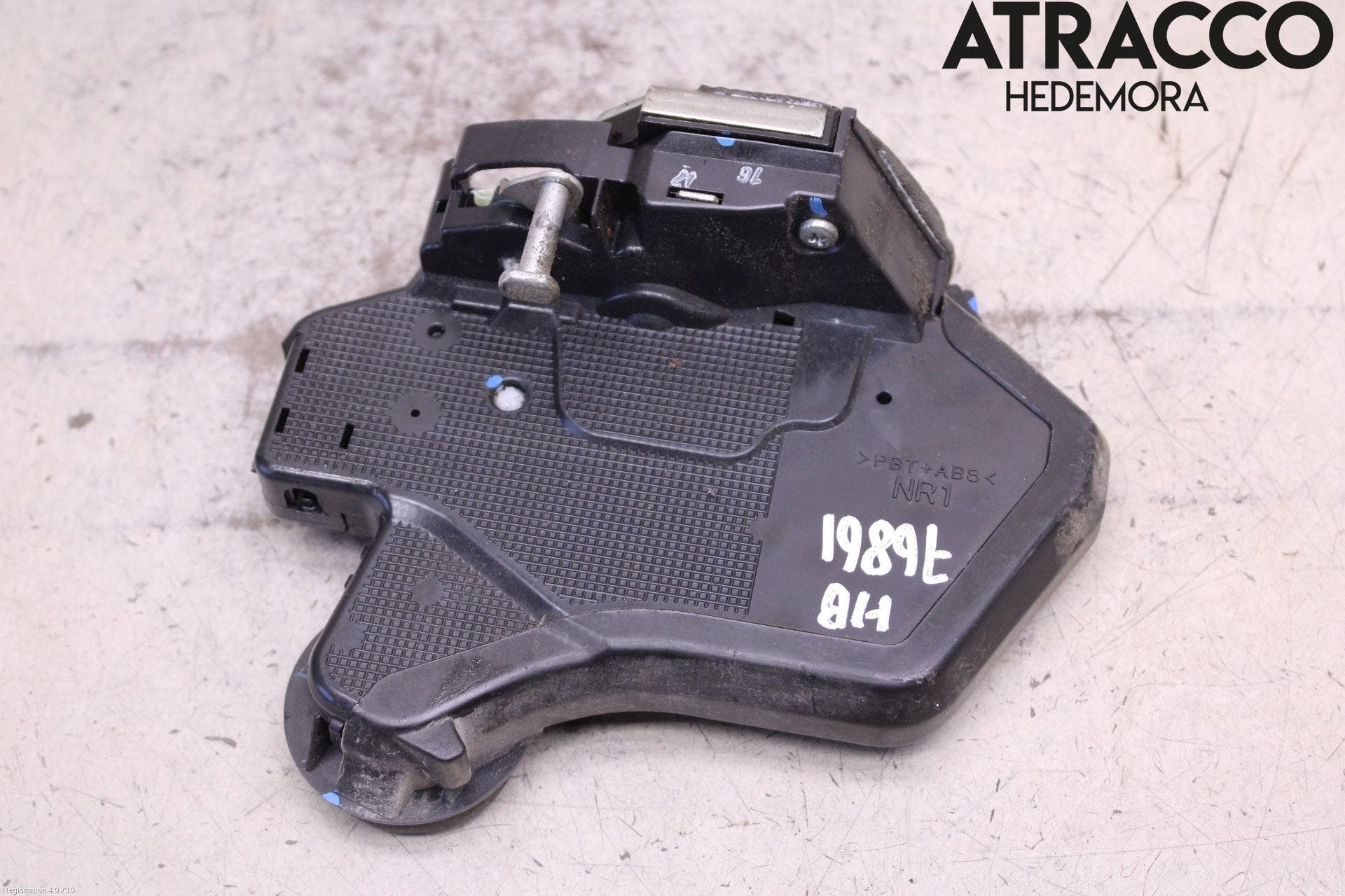 Toyota HILUX 05-16 Låskista-Dörrlås