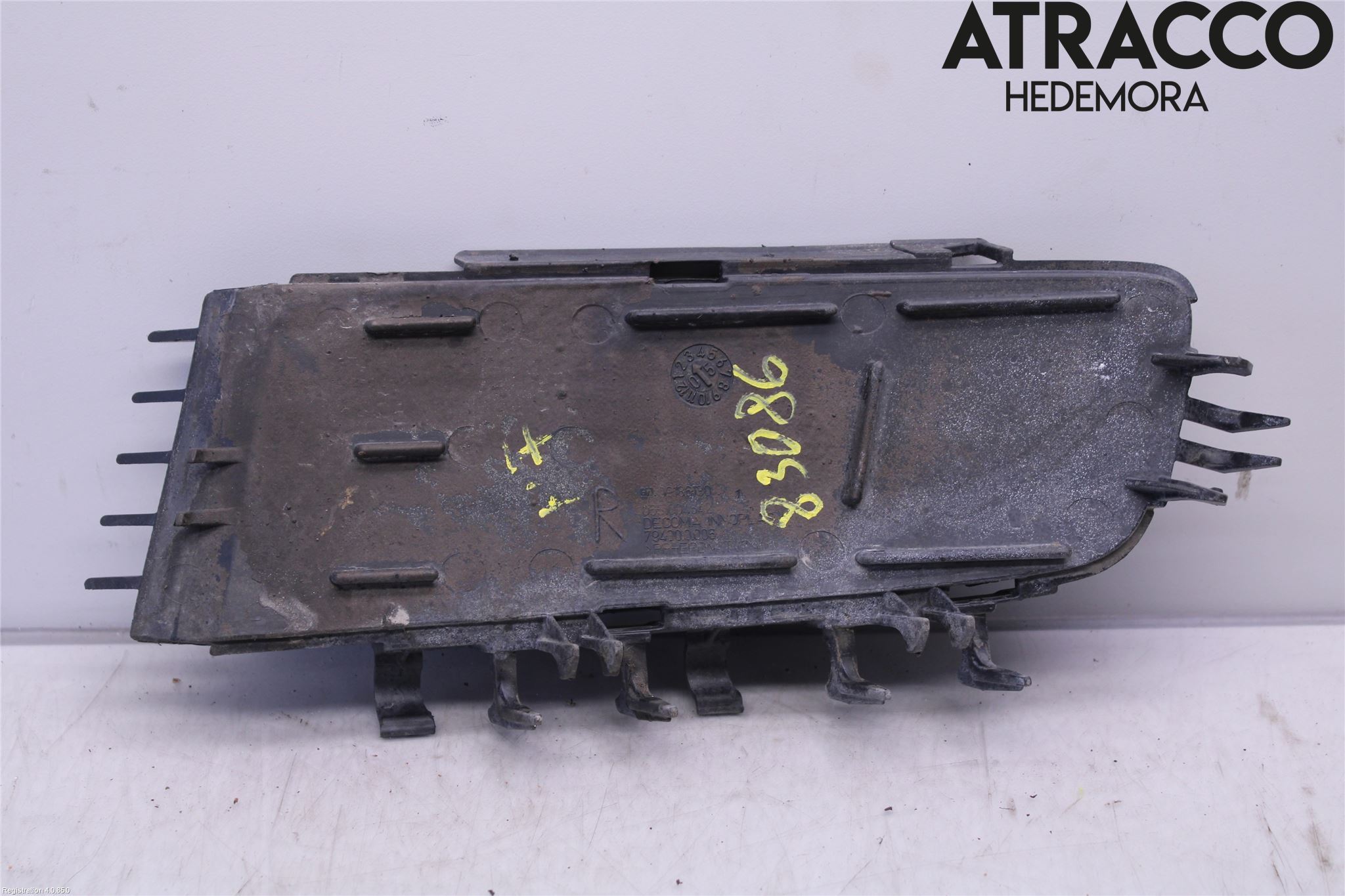 Opel VECTRA C 02-05 Grilldel Höger