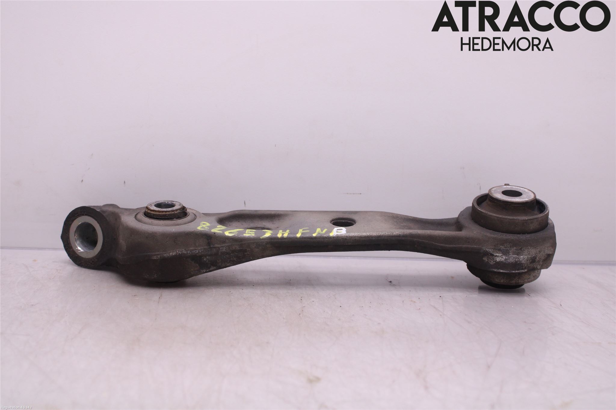 BMW 5 F10/F11/F18 09-17 Bärarm Fram Undre Hö