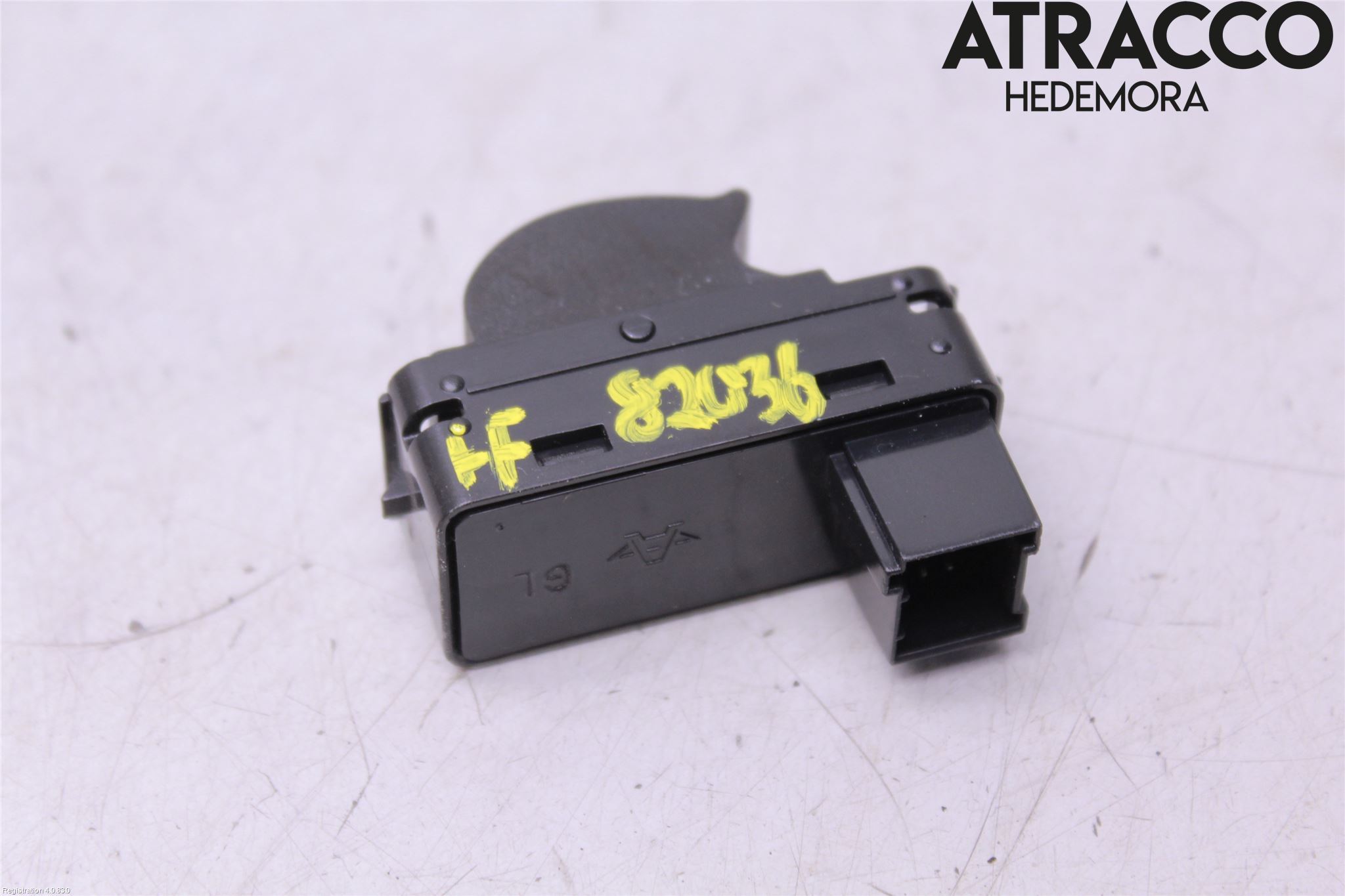 Iveco DAILY 14->> Strömställare Elhiss