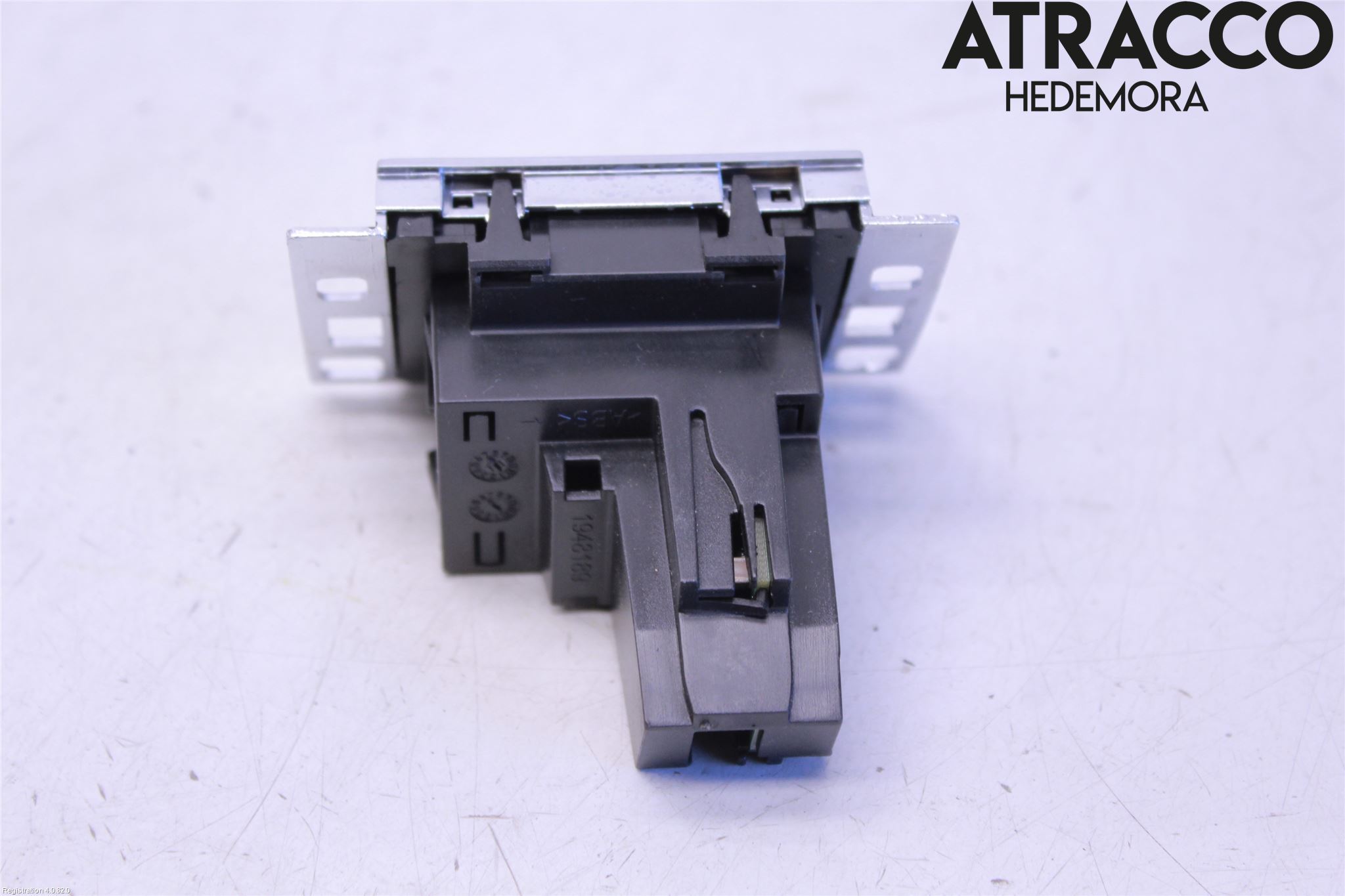 Volkswagen VW PASSAT 11-14 Instrument Klocka