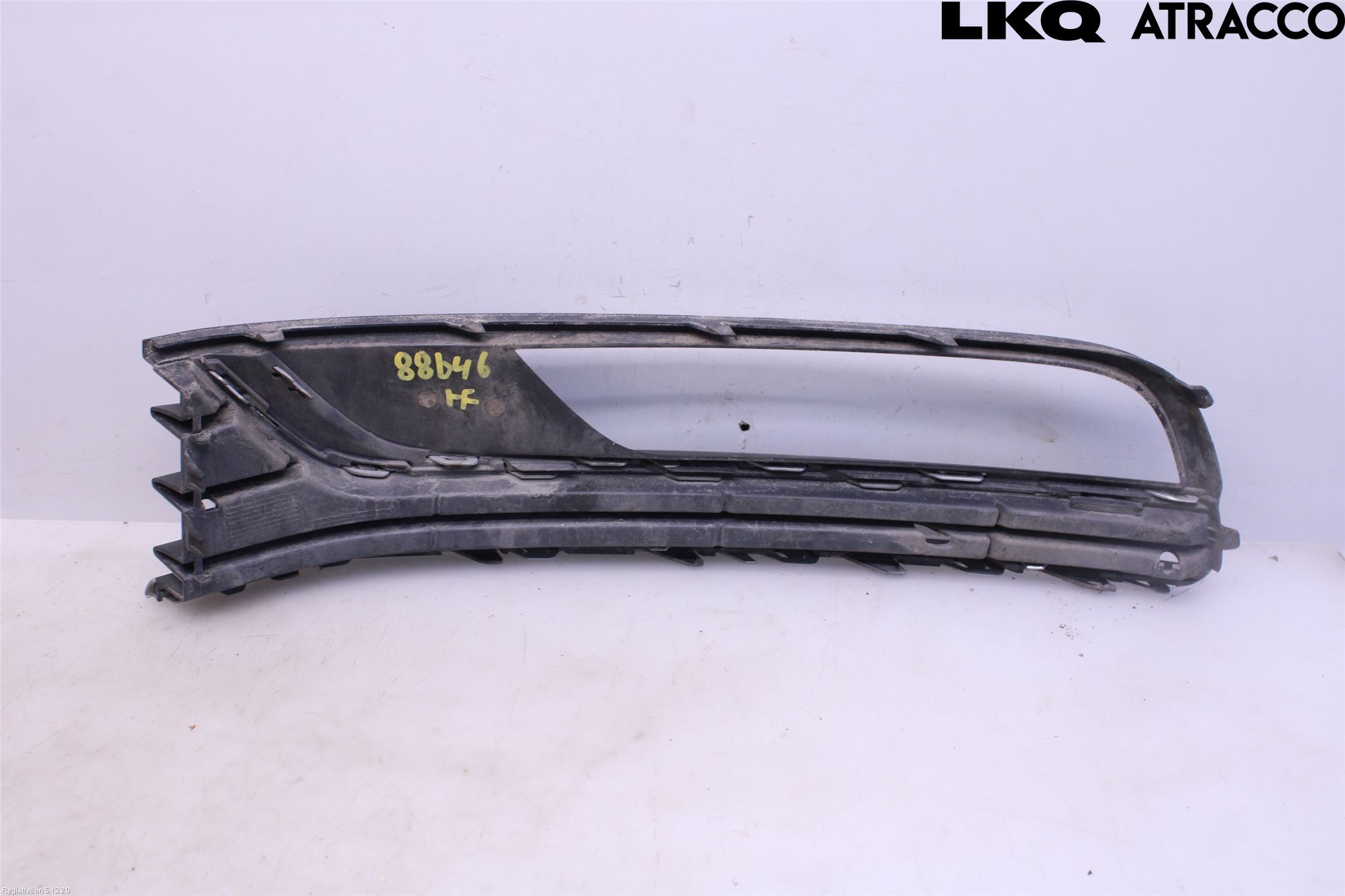 Volkswagen VW PASSAT 11-14 Dimljussarg Fram