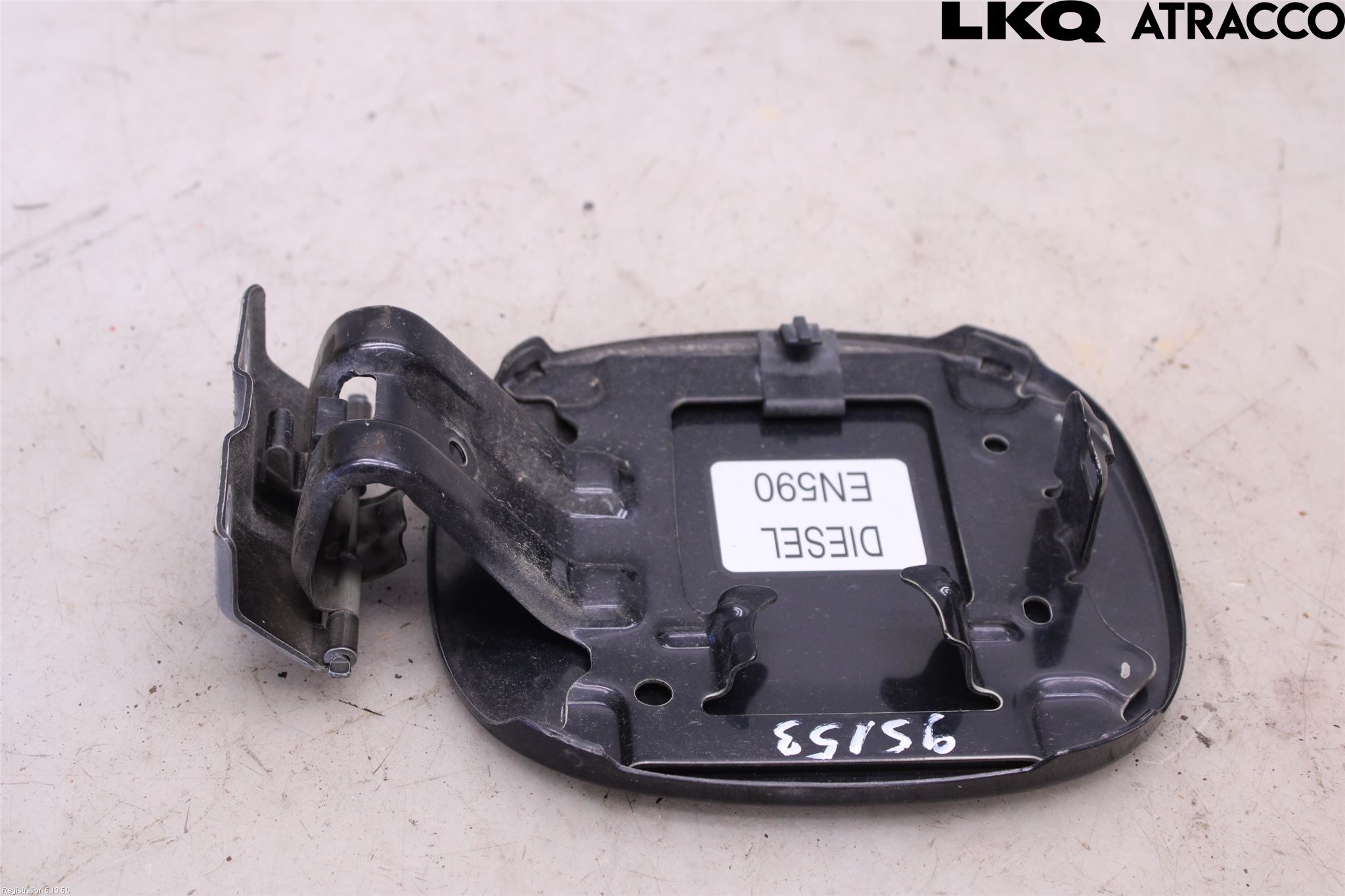Mitsubishi OUTLANDER 07-12 Tanklucka