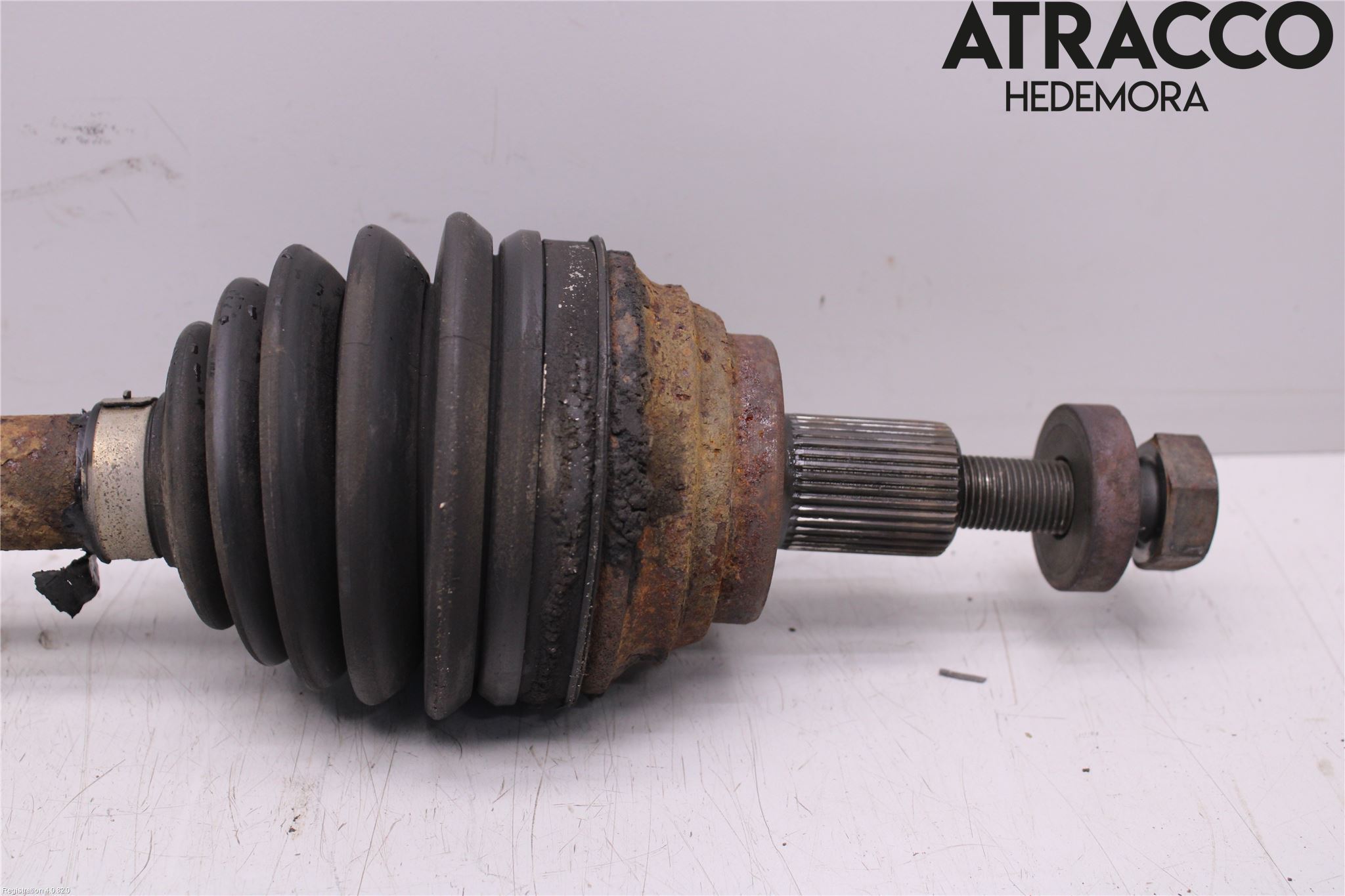 Volkswagen VW GOLF PLUS/CROSS GOLF 04-14 Drivaxel Fram Vänster