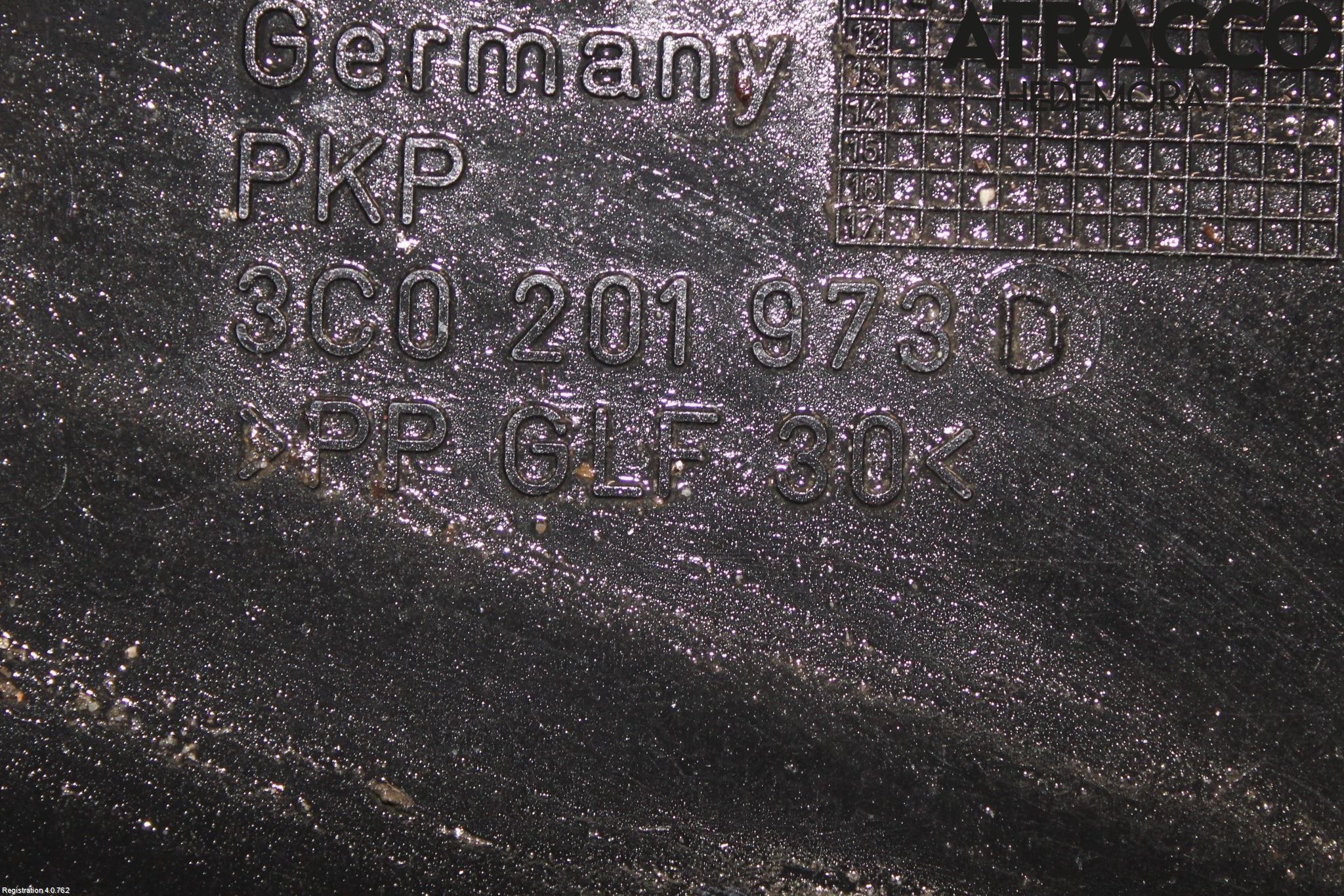 Volkswagen VW PASSAT 11-14 Hasplåt Plåt-Plast