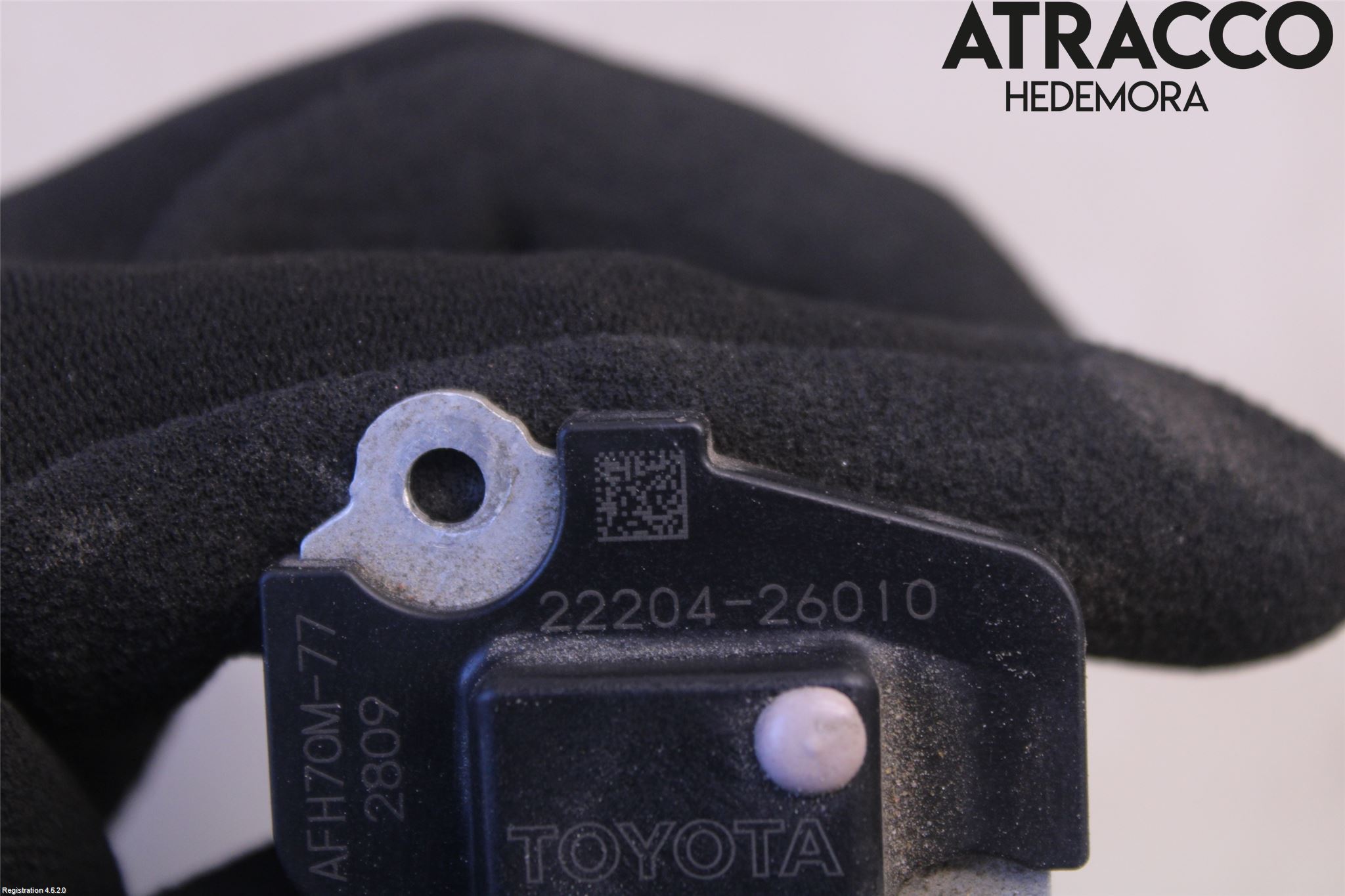 Toyota YARIS XP130 12-14 Injluftmassamätare