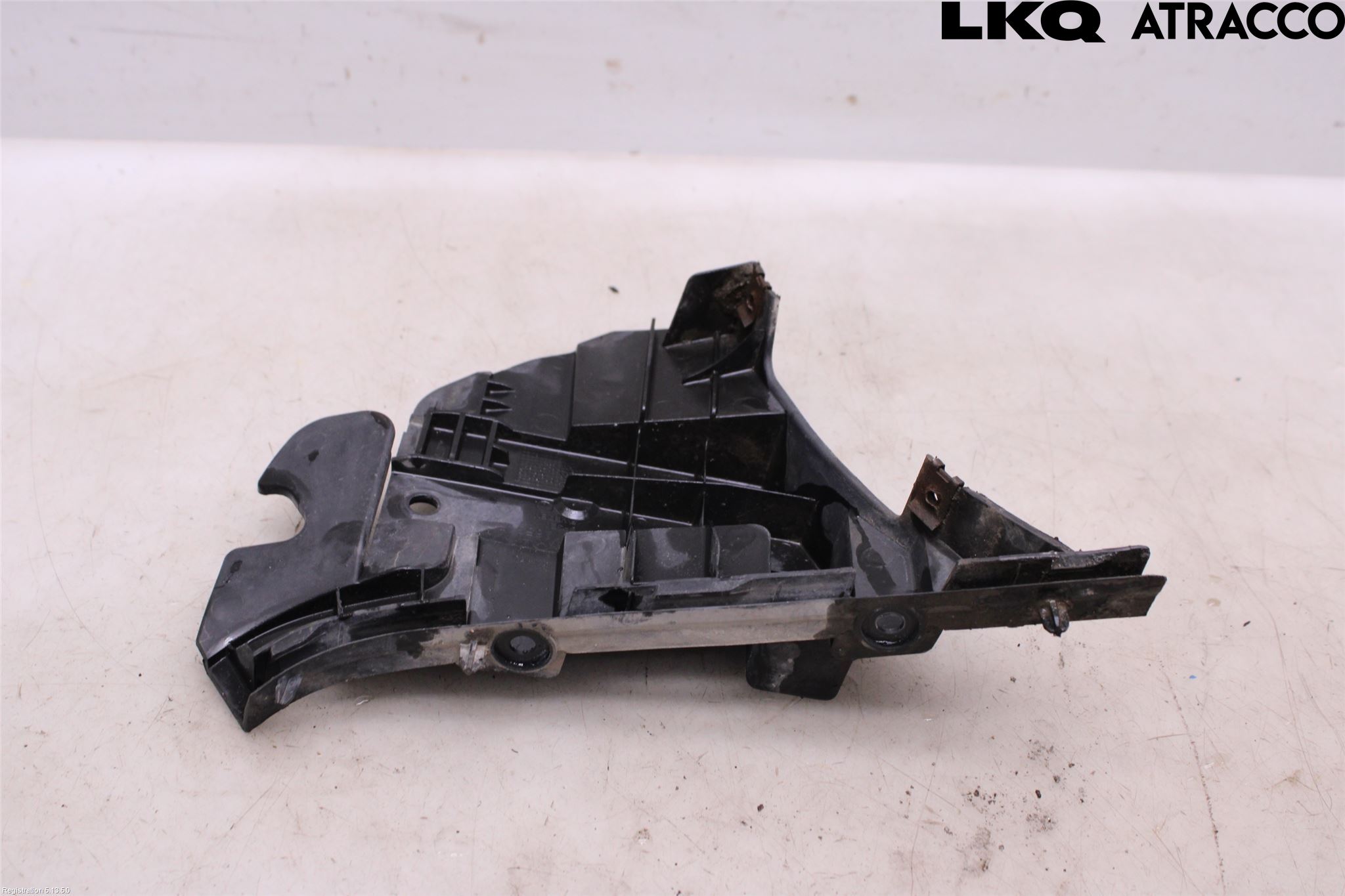 Volvo V70 08-13 Stötfångarfäste Fram Hö