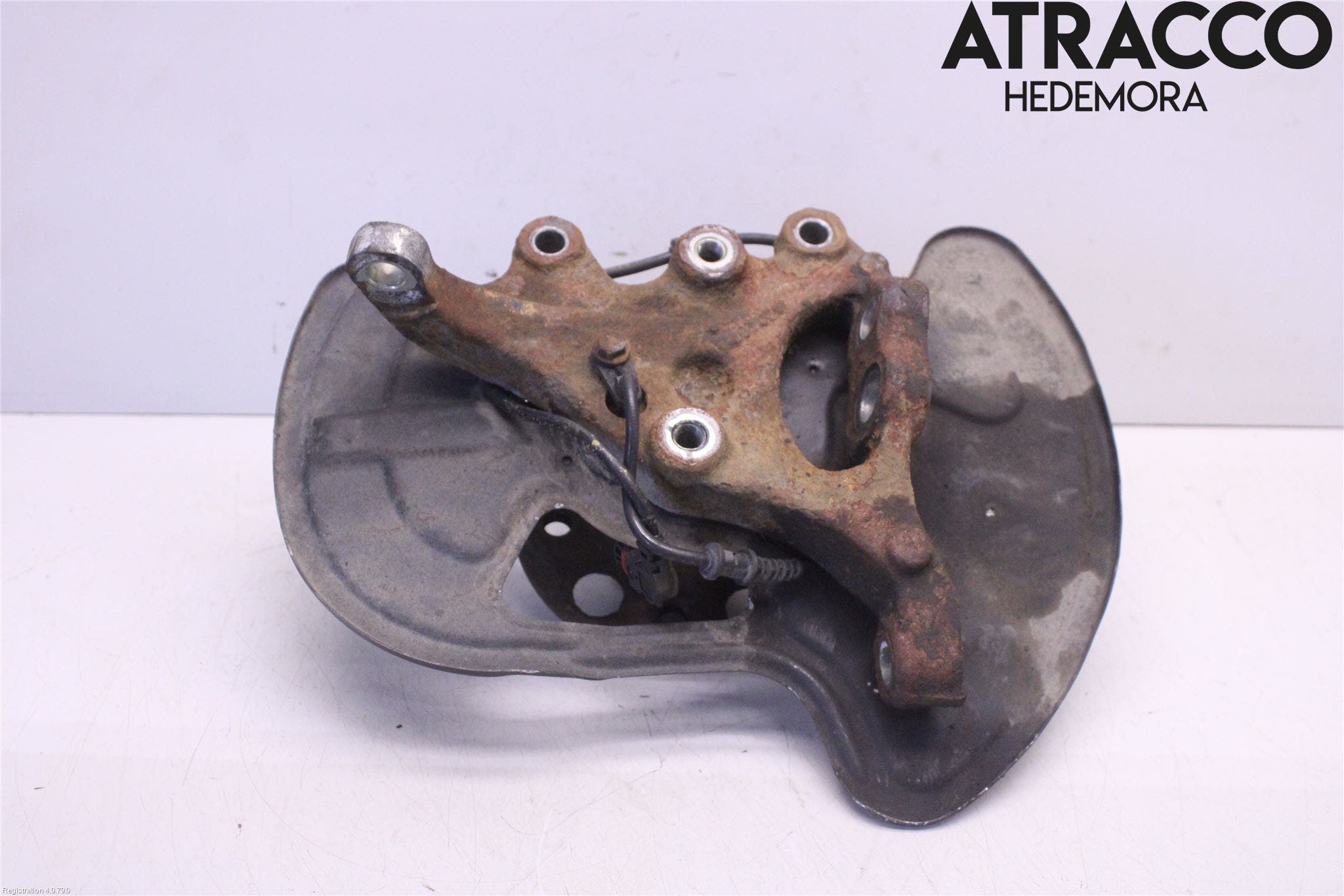 Mercedes-Benz MB C-KLASS (W204) 07-15 Styrspindel Lagerhus Hö