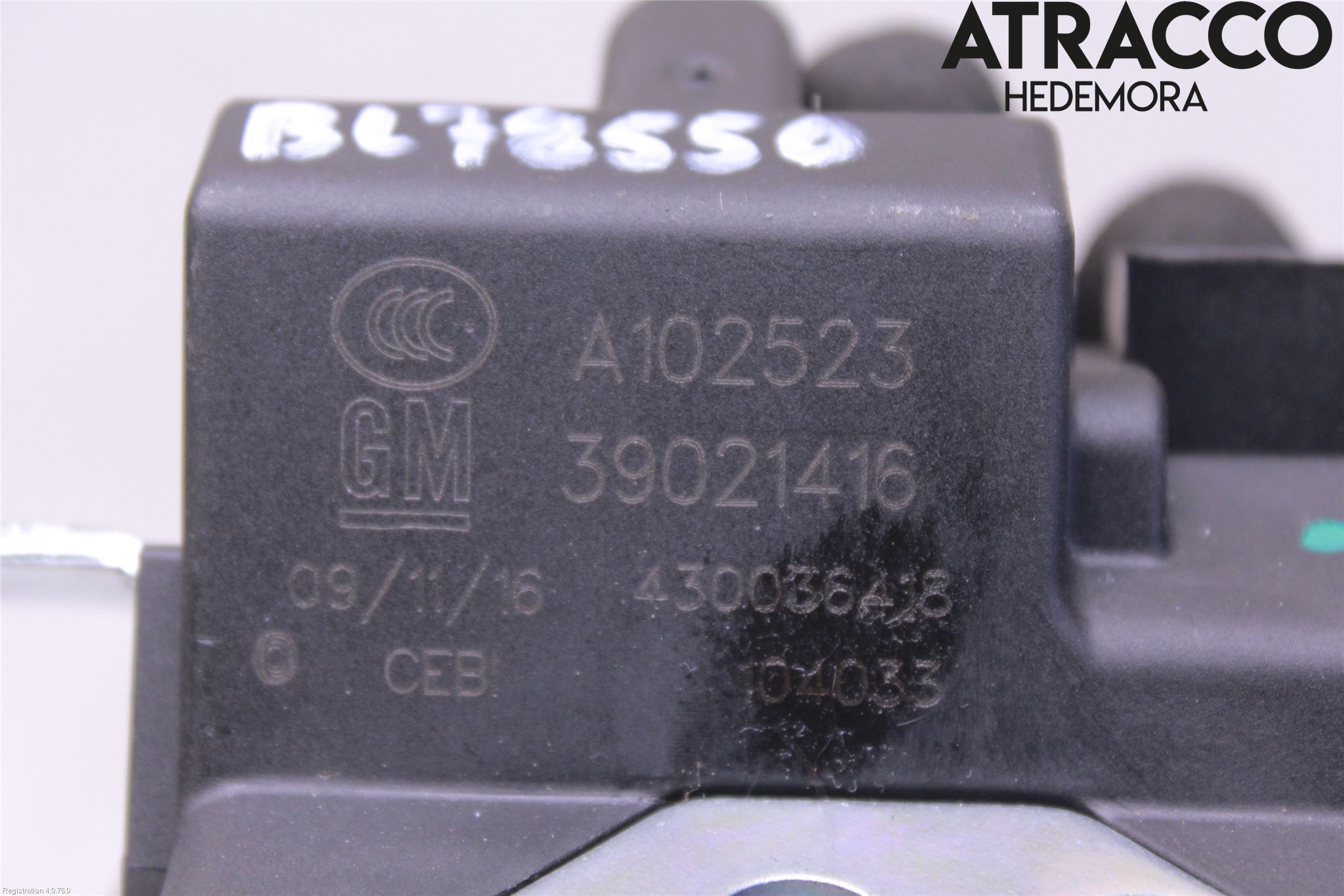 Opel ASTRA K 16-22 Låskista Baklucka