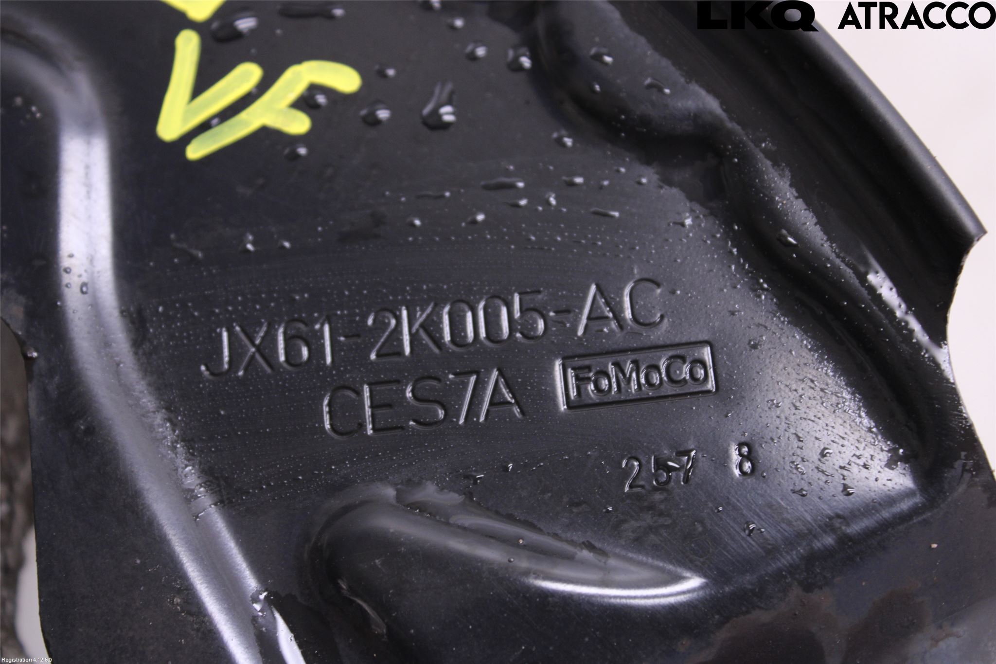 Ford FOCUS 19- Styrspindel Lagerhus Vä