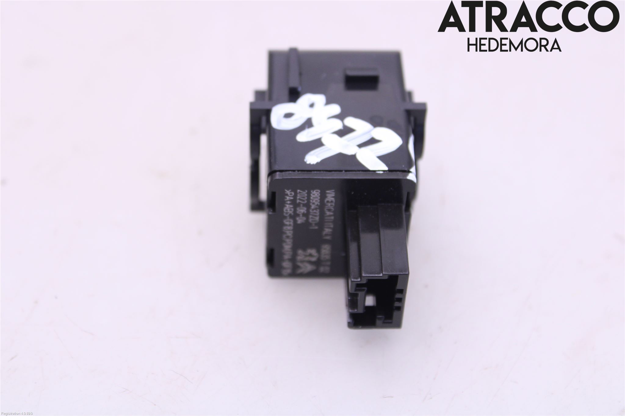 Peugeot 2008/E-2008 20- Strömställare Nivåreglering