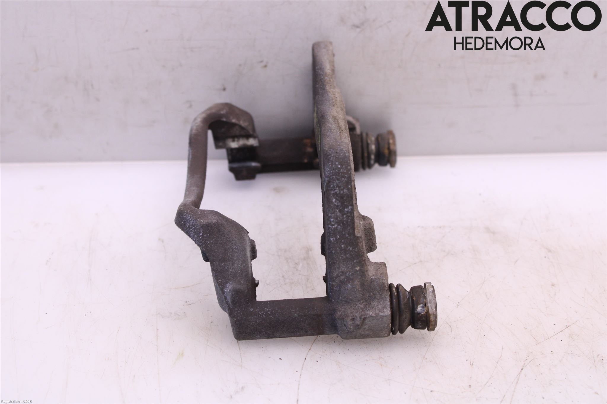 Toyota AURIS 13-19 Bromsokshållare