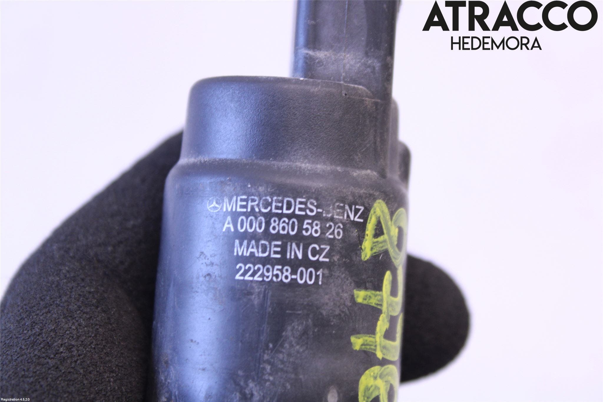 Mercedes-Benz MB VITO/VIANO (W639) 04-14 Spolarpump Vindruta