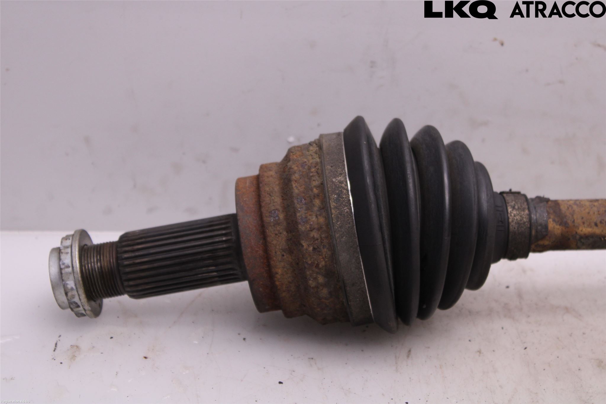BMW X6 E71/E72   08-14 Drivaxel Fram Vänster
