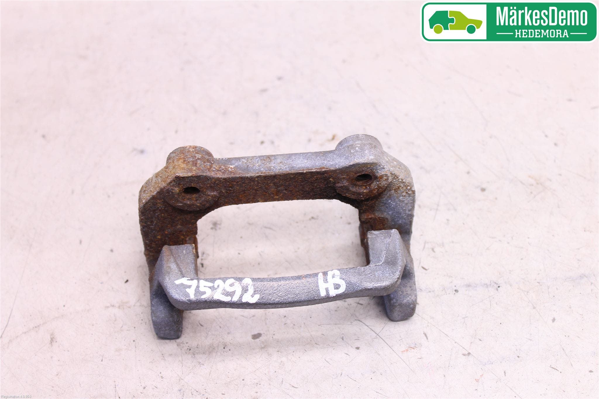 Suzuki SWIFT 11-16 Bromsokshållare