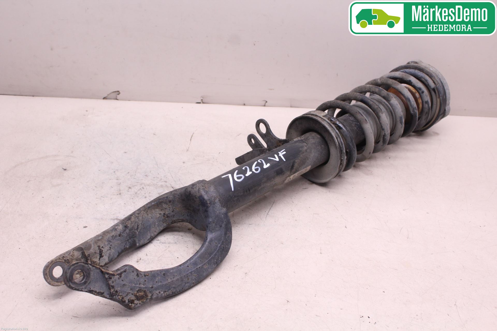 BMW 5 F10/F11/F18 09-17 Fjäderben Fram Vänster