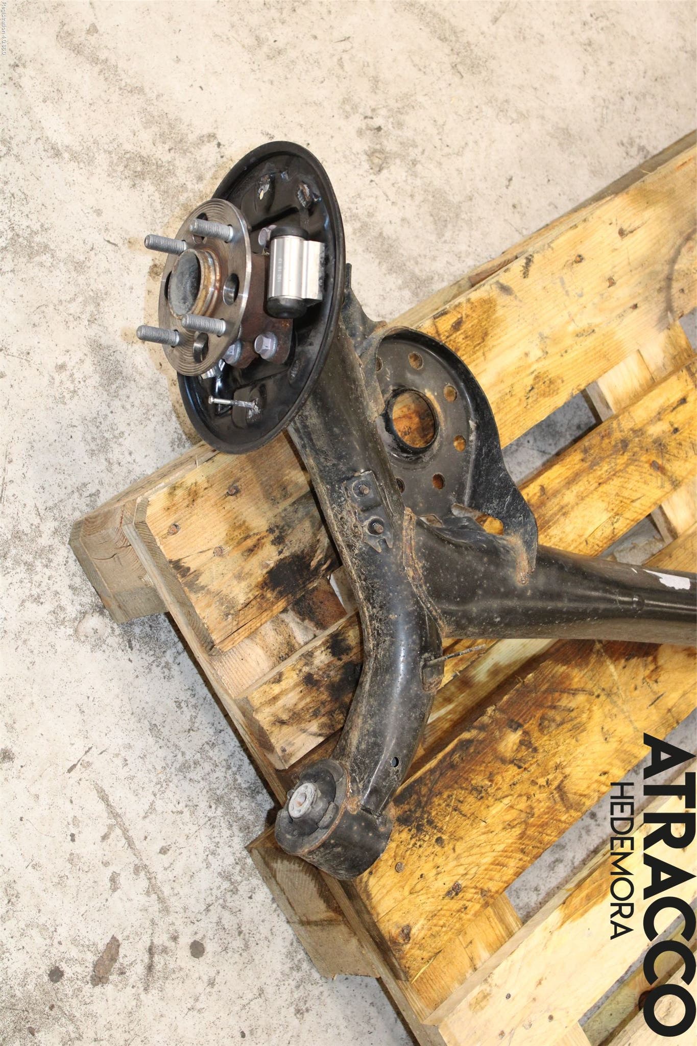 Toyota YARIS XP130 15-20 Bakaxel