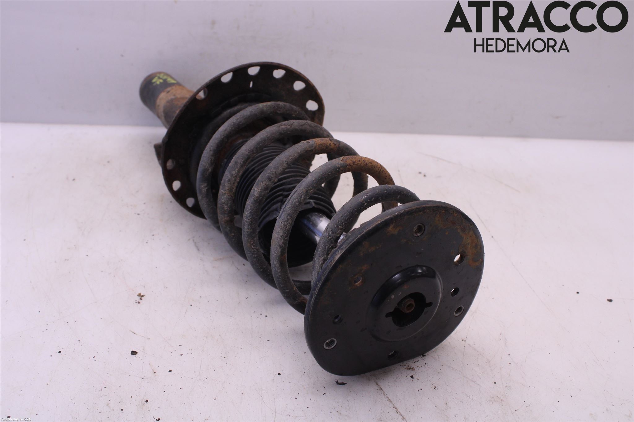 Volvo V70 08-13 Fjäderben Fram Vänster