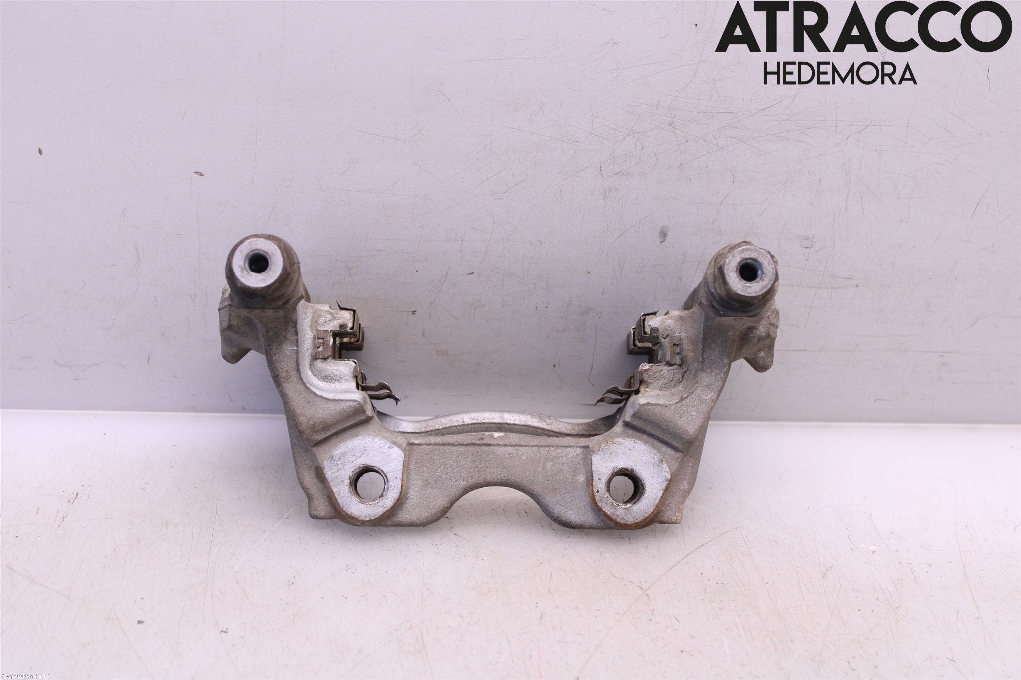 Toyota YARIS XP21 20- Bromsokshållare