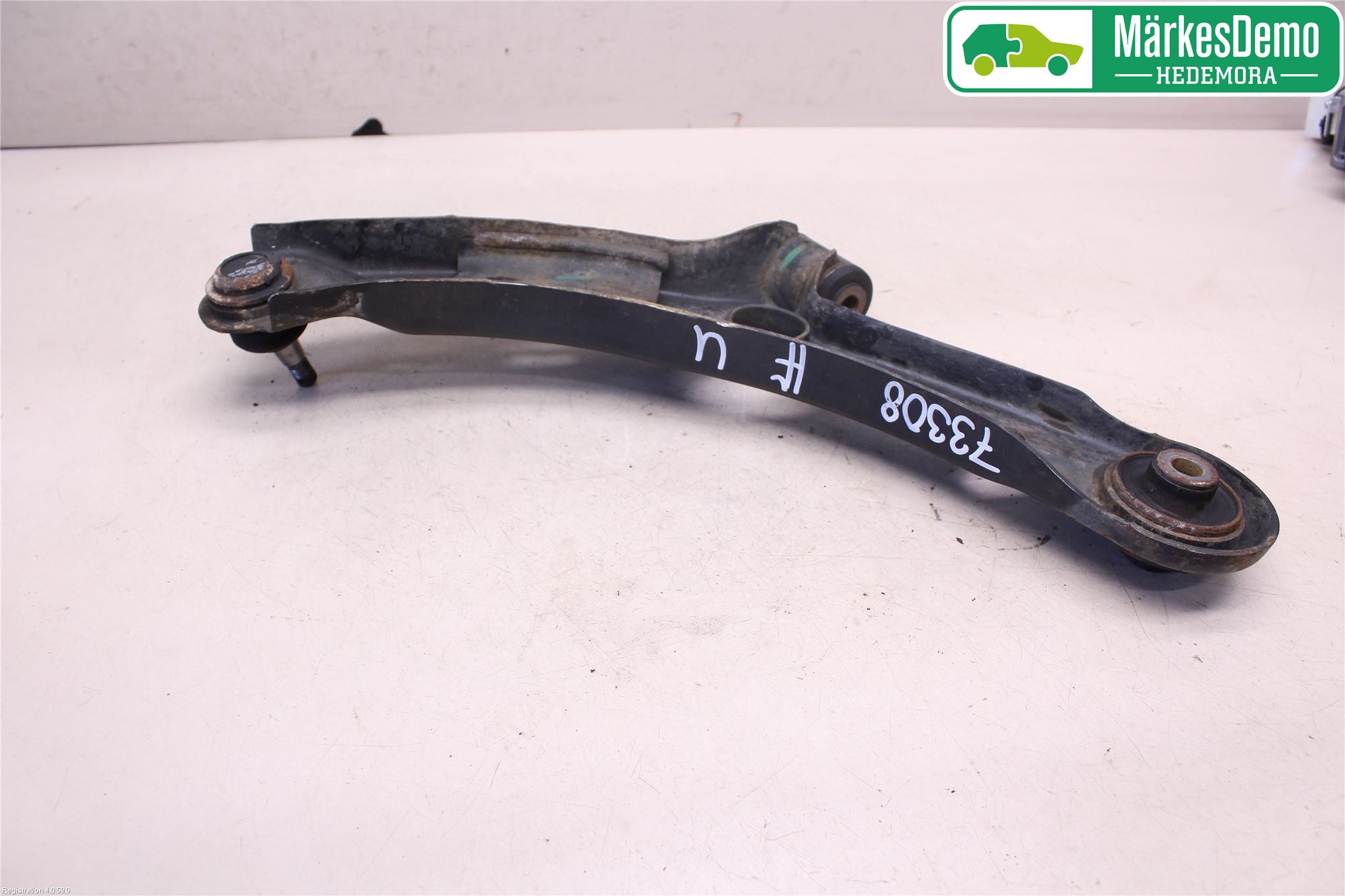 Suzuki SWIFT 11-16 Bärarm Fram Undre Hö