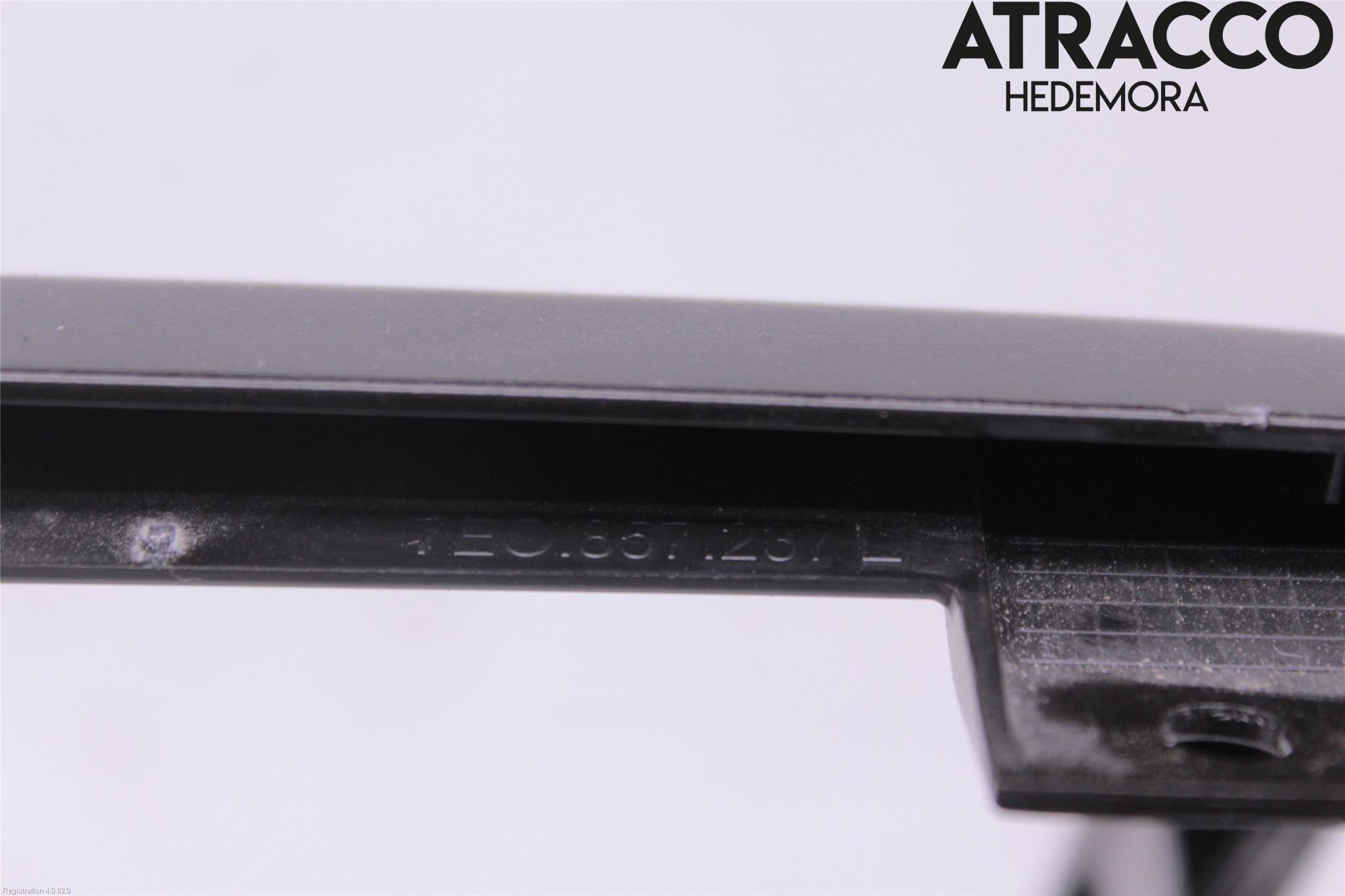 Volkswagen VW TRANSP/CARAVELLE (T5) 04-15 Instrument-Radio Sarg